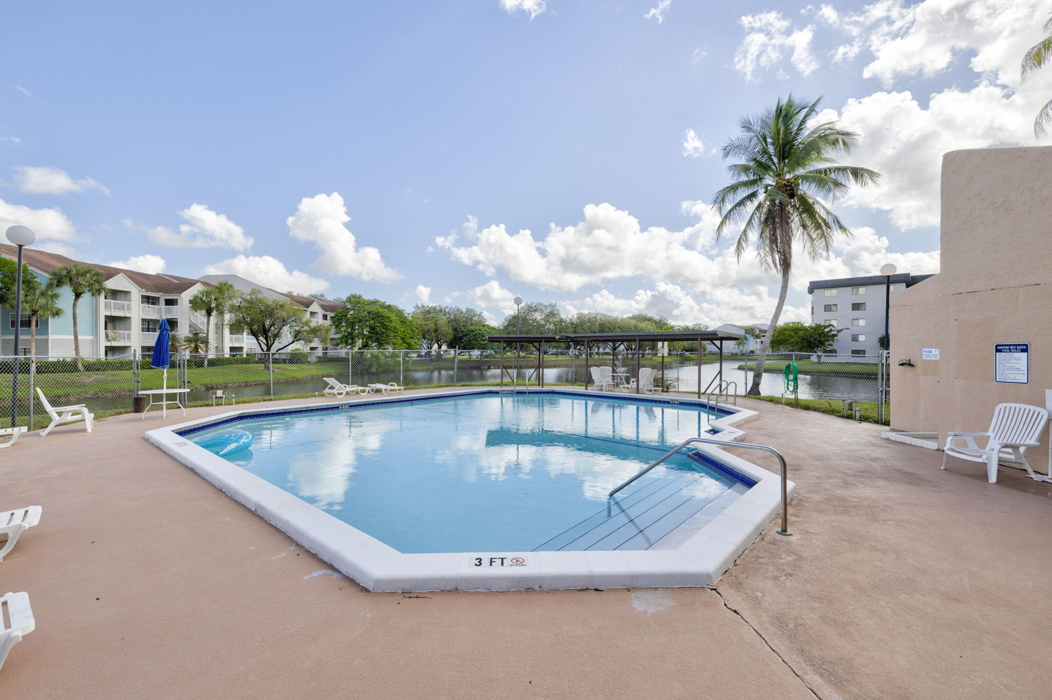 8030 Hampton #414, North Lauderdale FL 33068