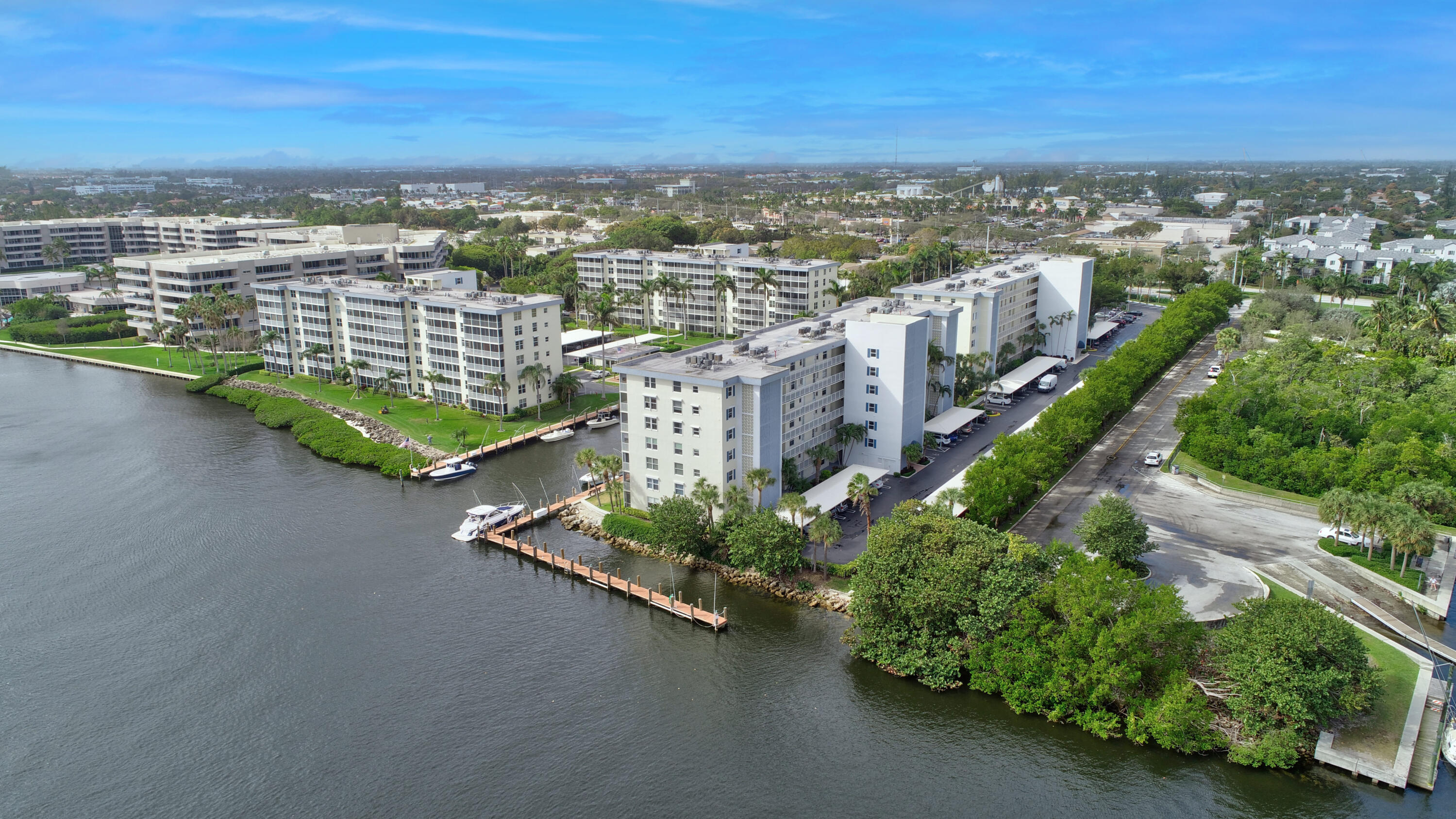 1 Harbourside #3702, Delray Beach FL 33483