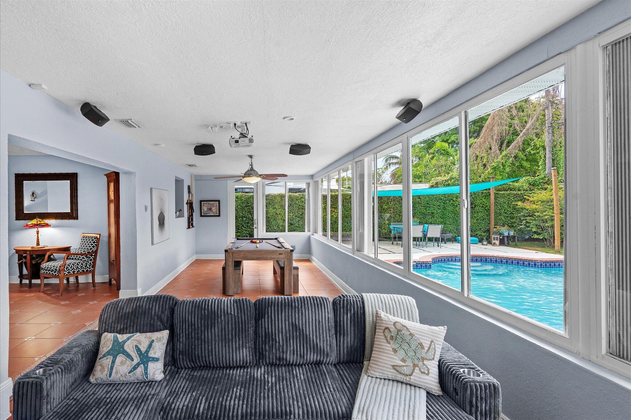 8341 SW 14th, Miami FL 33144