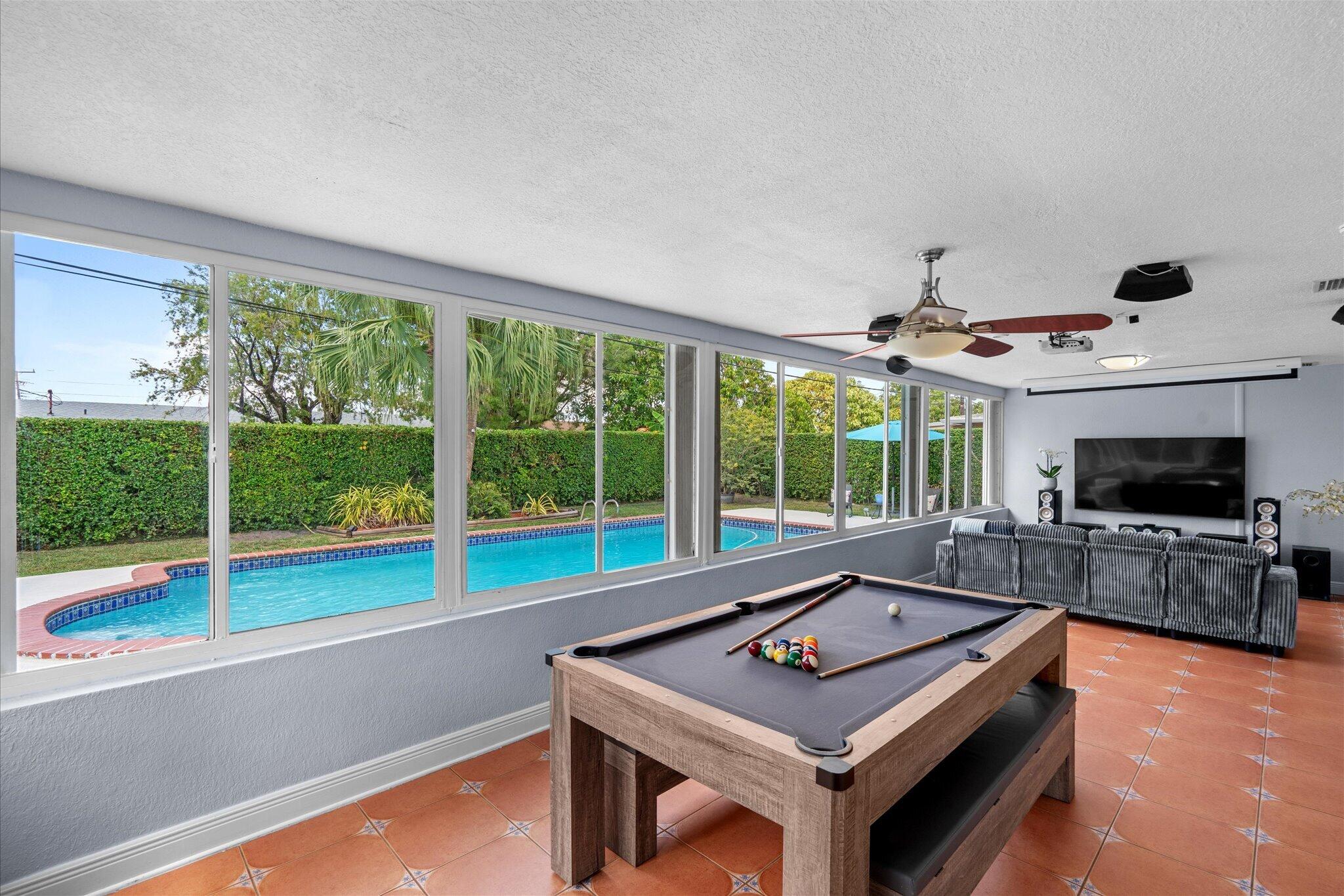 8341 SW 14th, Miami FL 33144