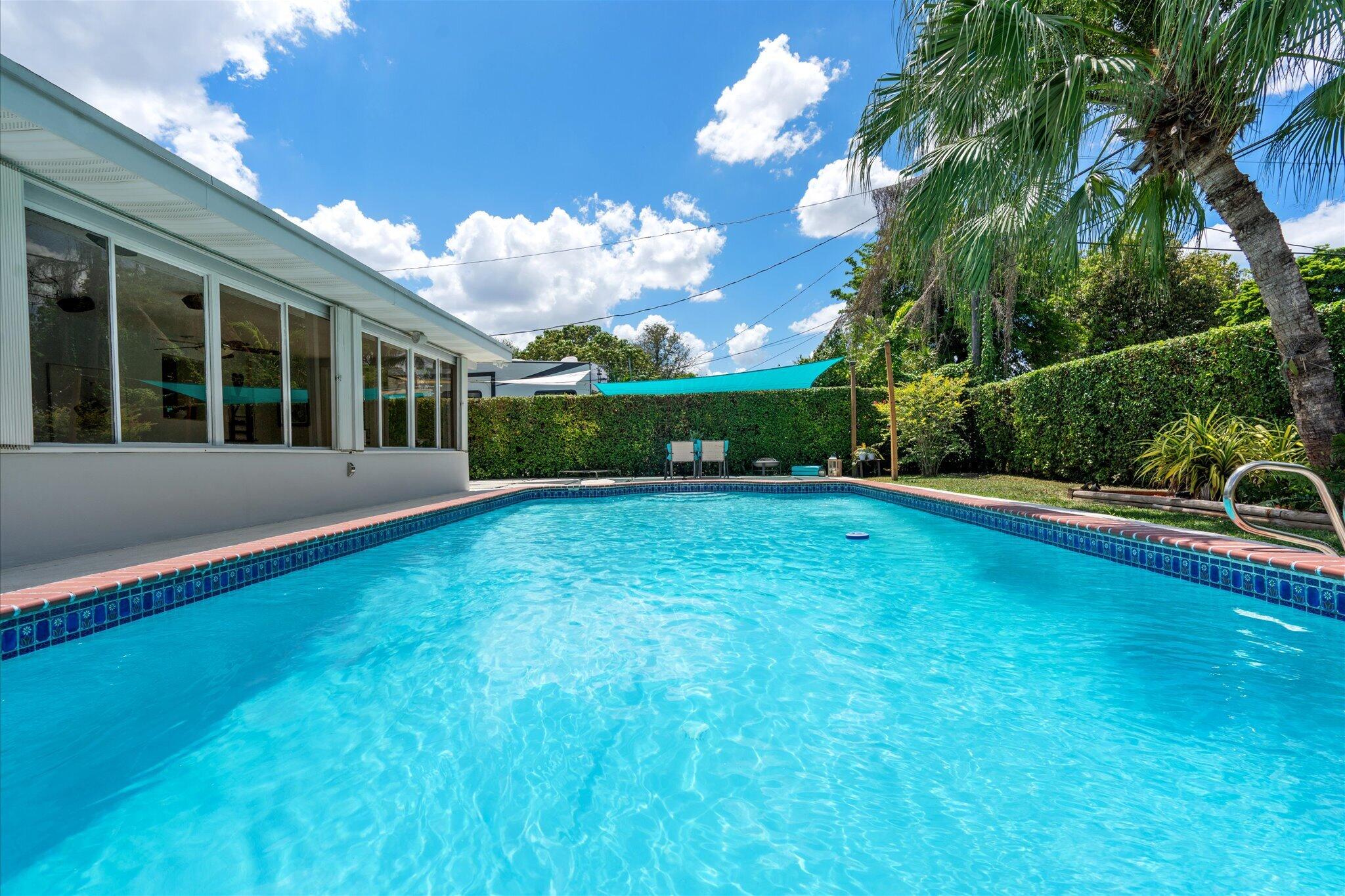 8341 SW 14th, Miami FL 33144