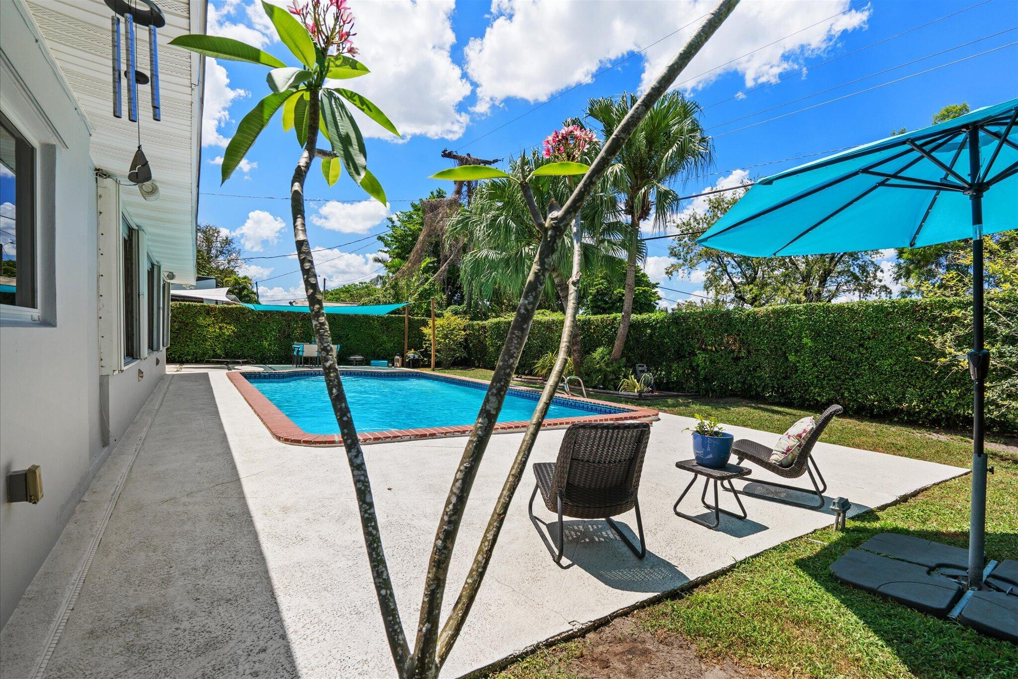 8341 SW 14th, Miami FL 33144
