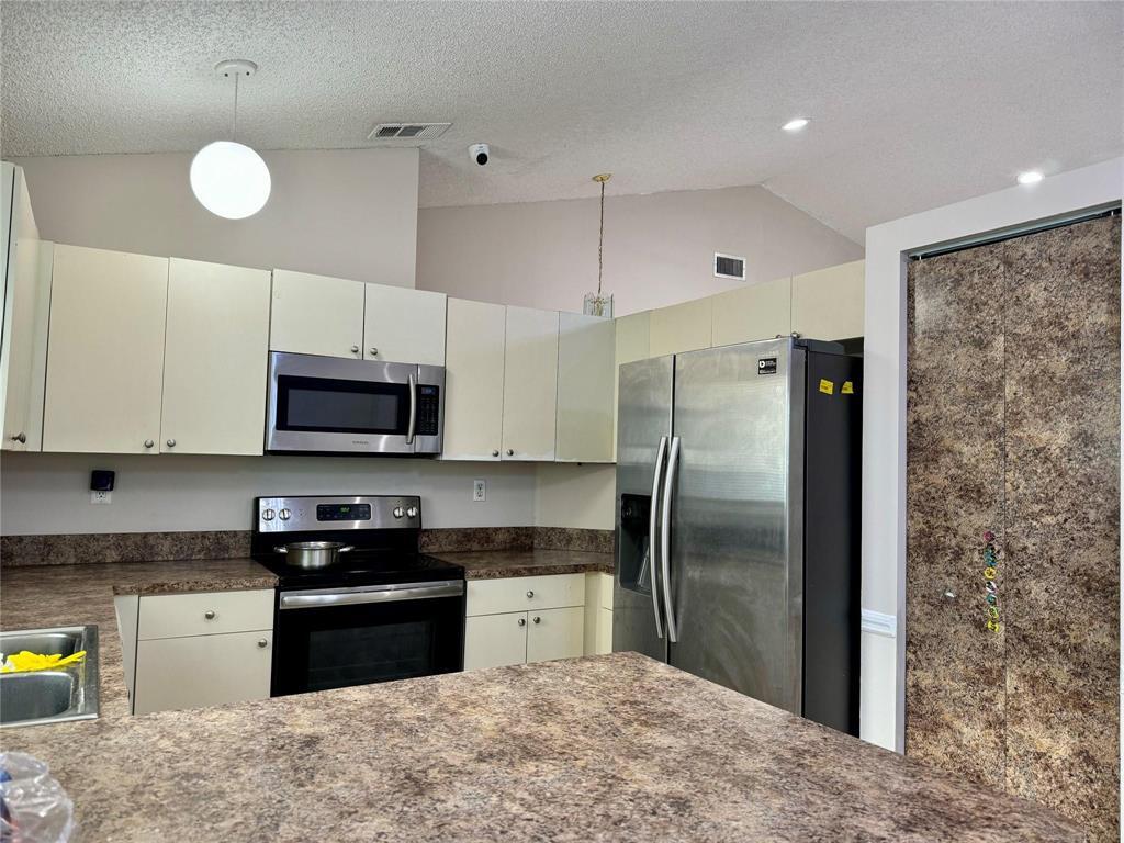 1038 W Jasmine, North Lauderdale FL 33068