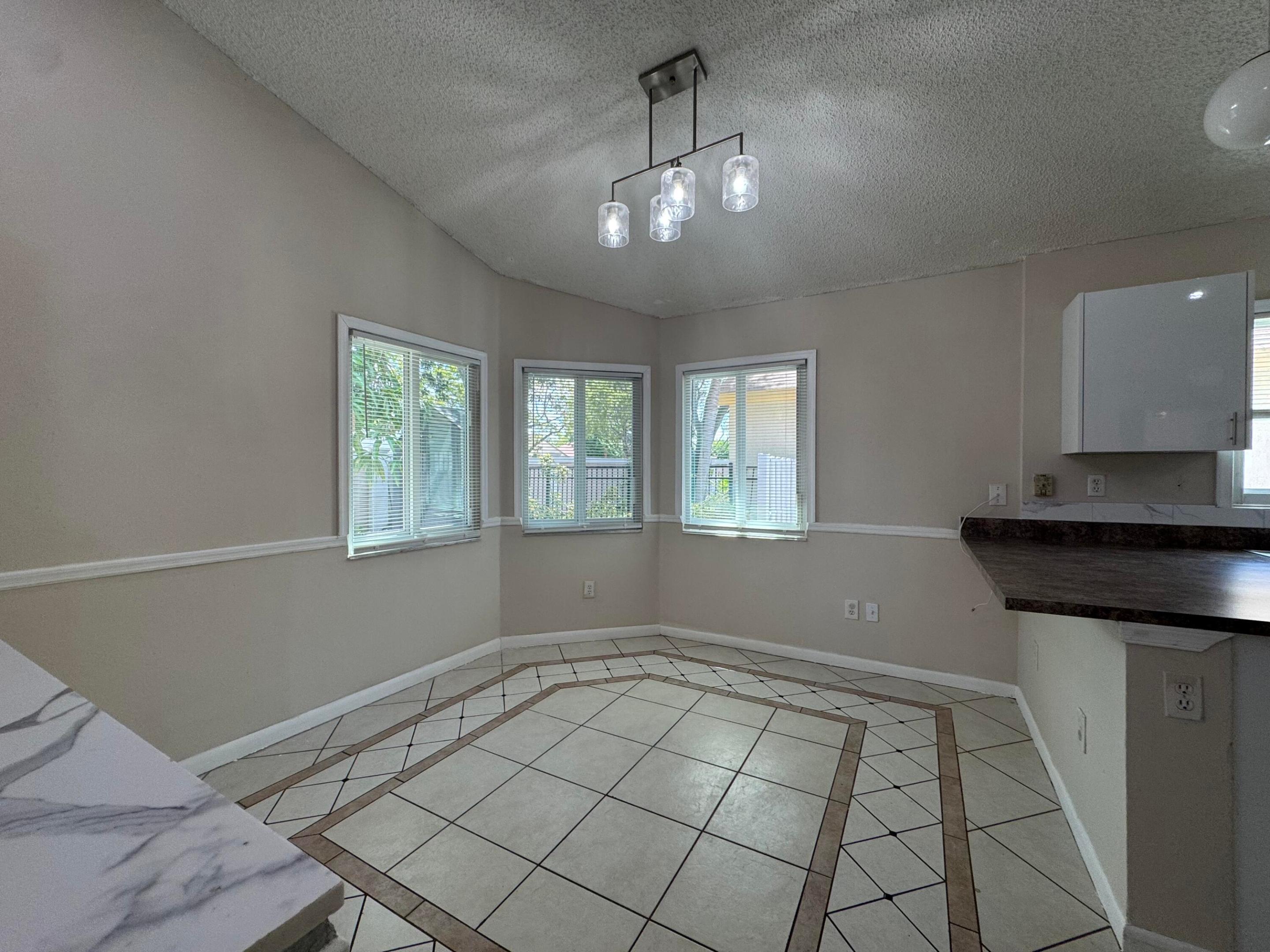 1038 W Jasmine, North Lauderdale FL 33068