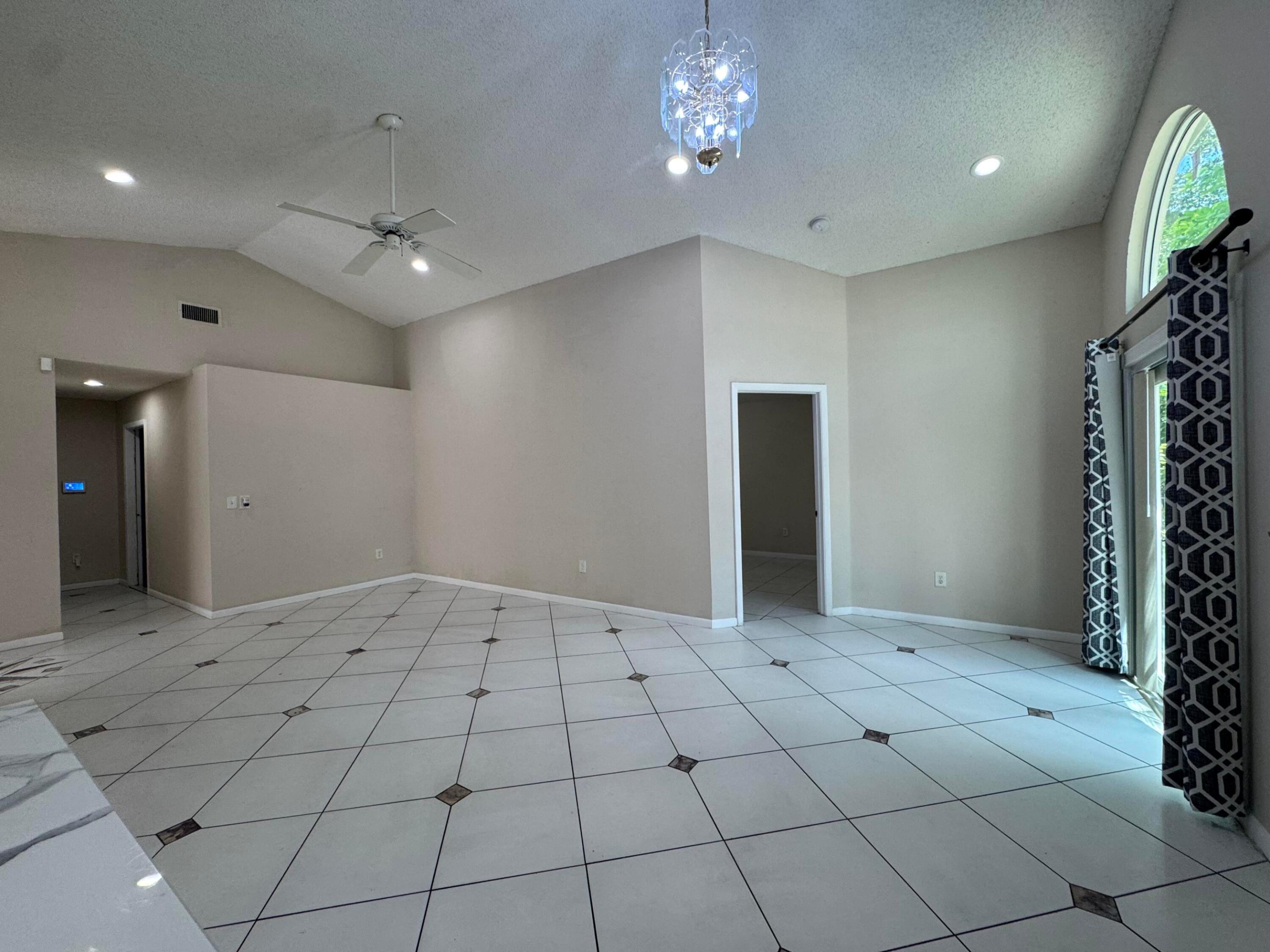 1038 W Jasmine, North Lauderdale FL 33068