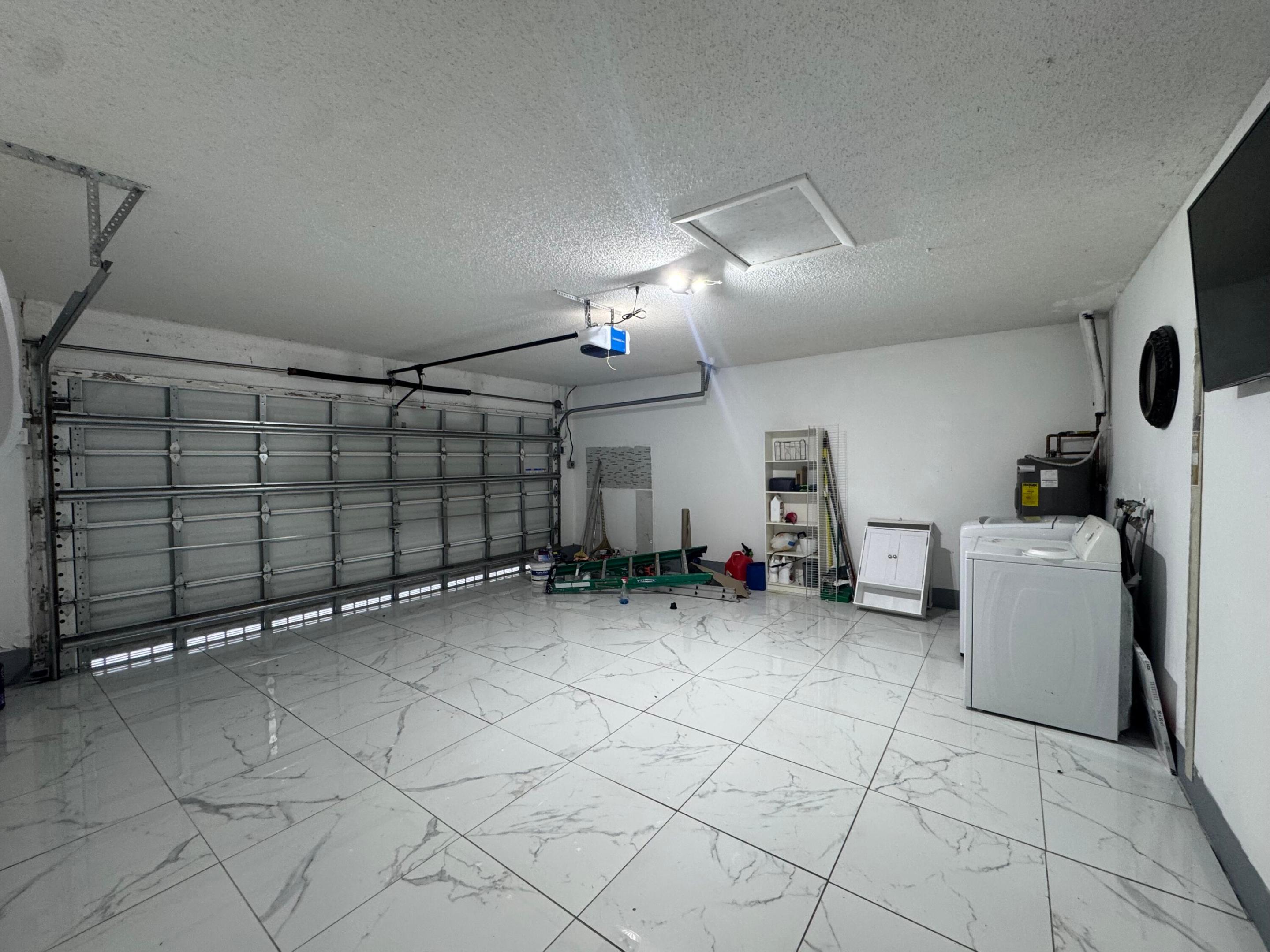 1038 W Jasmine, North Lauderdale FL 33068