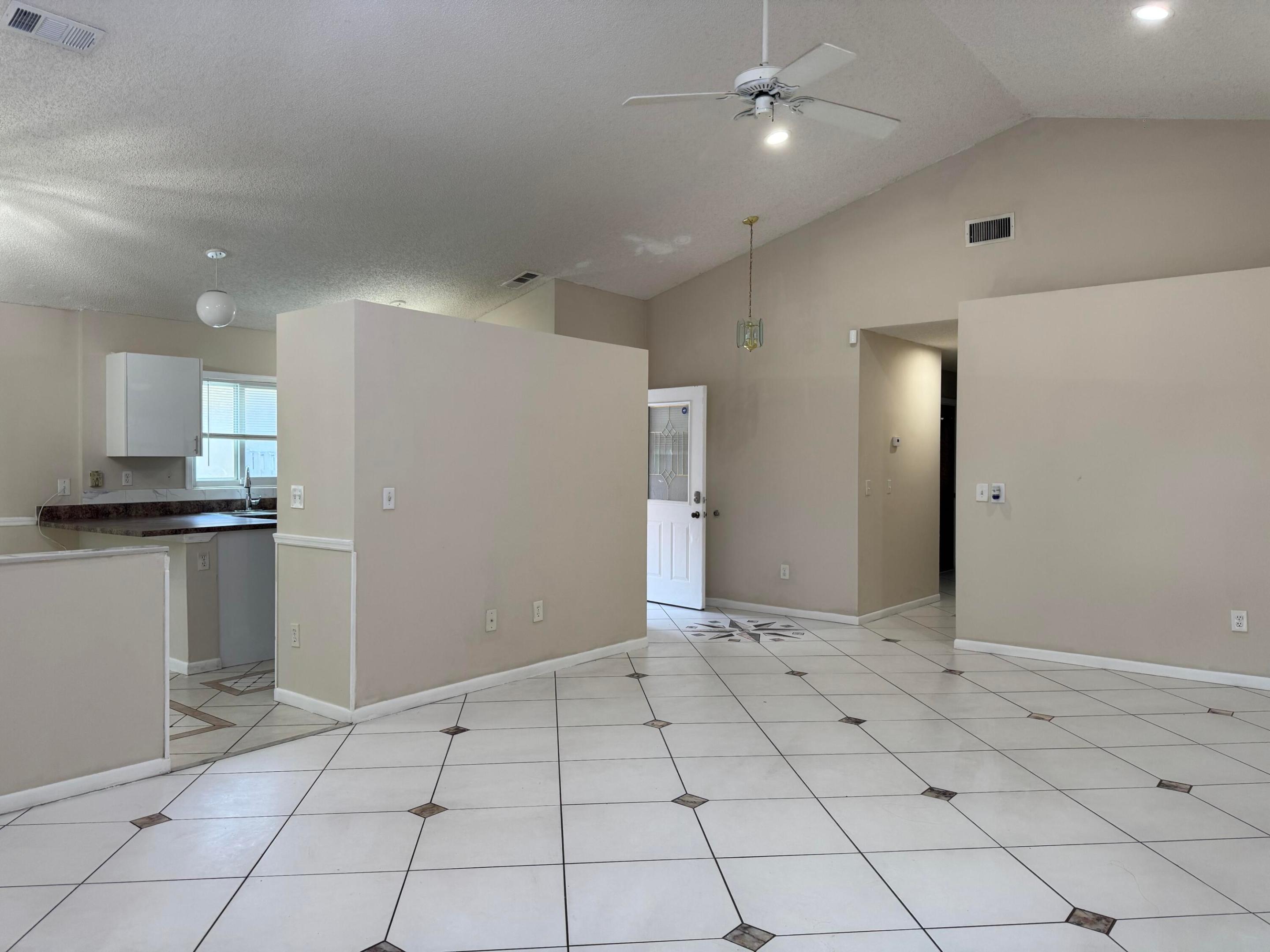 1038 W Jasmine, North Lauderdale FL 33068