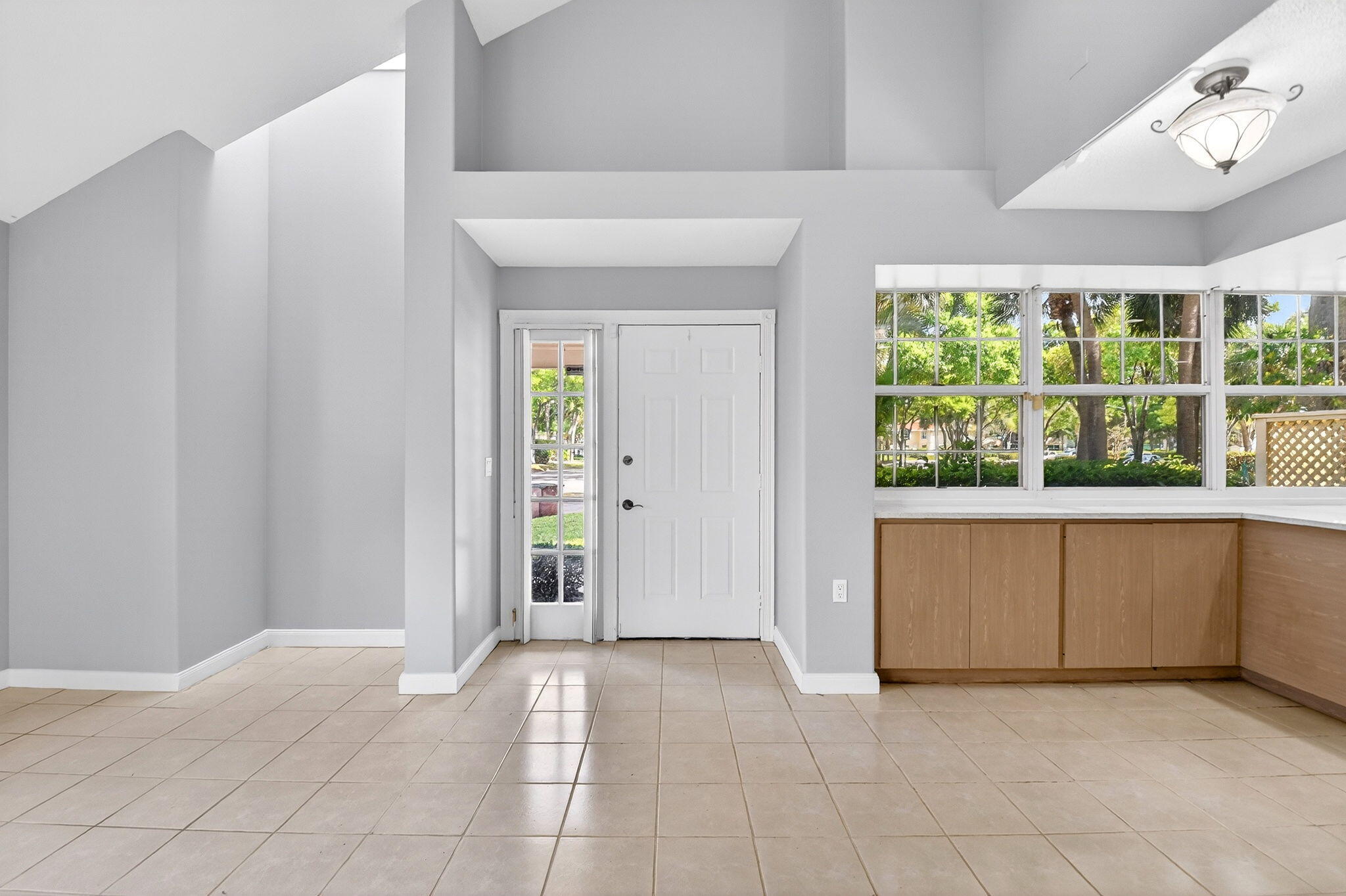 8111 Northboro #11b, Lake Clarke Shores FL 33406