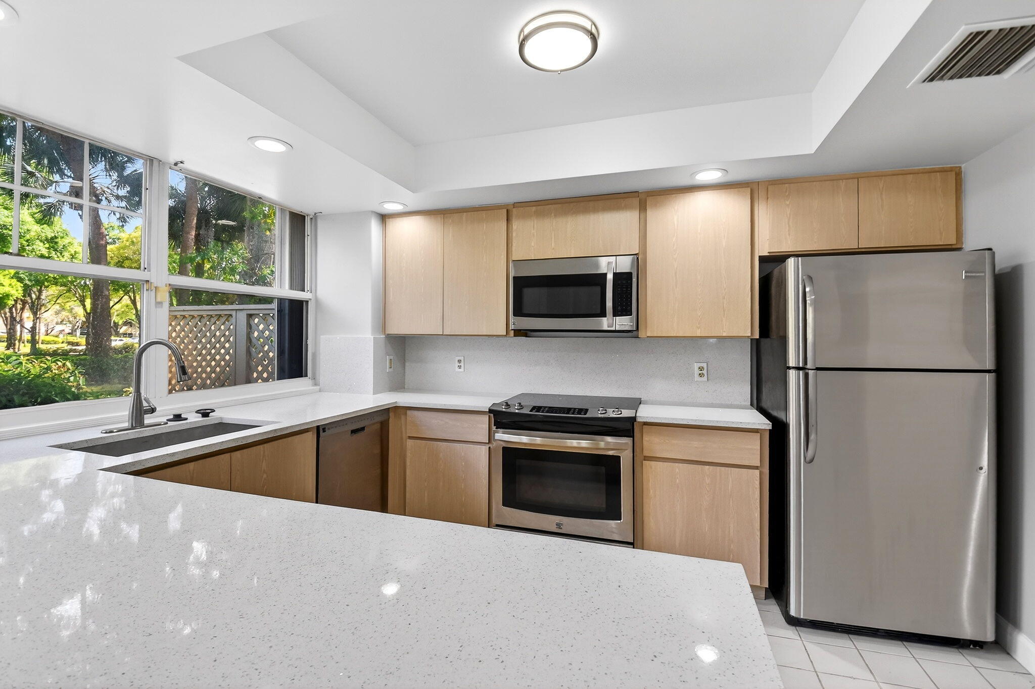 8111 Northboro #11b, Lake Clarke Shores FL 33406