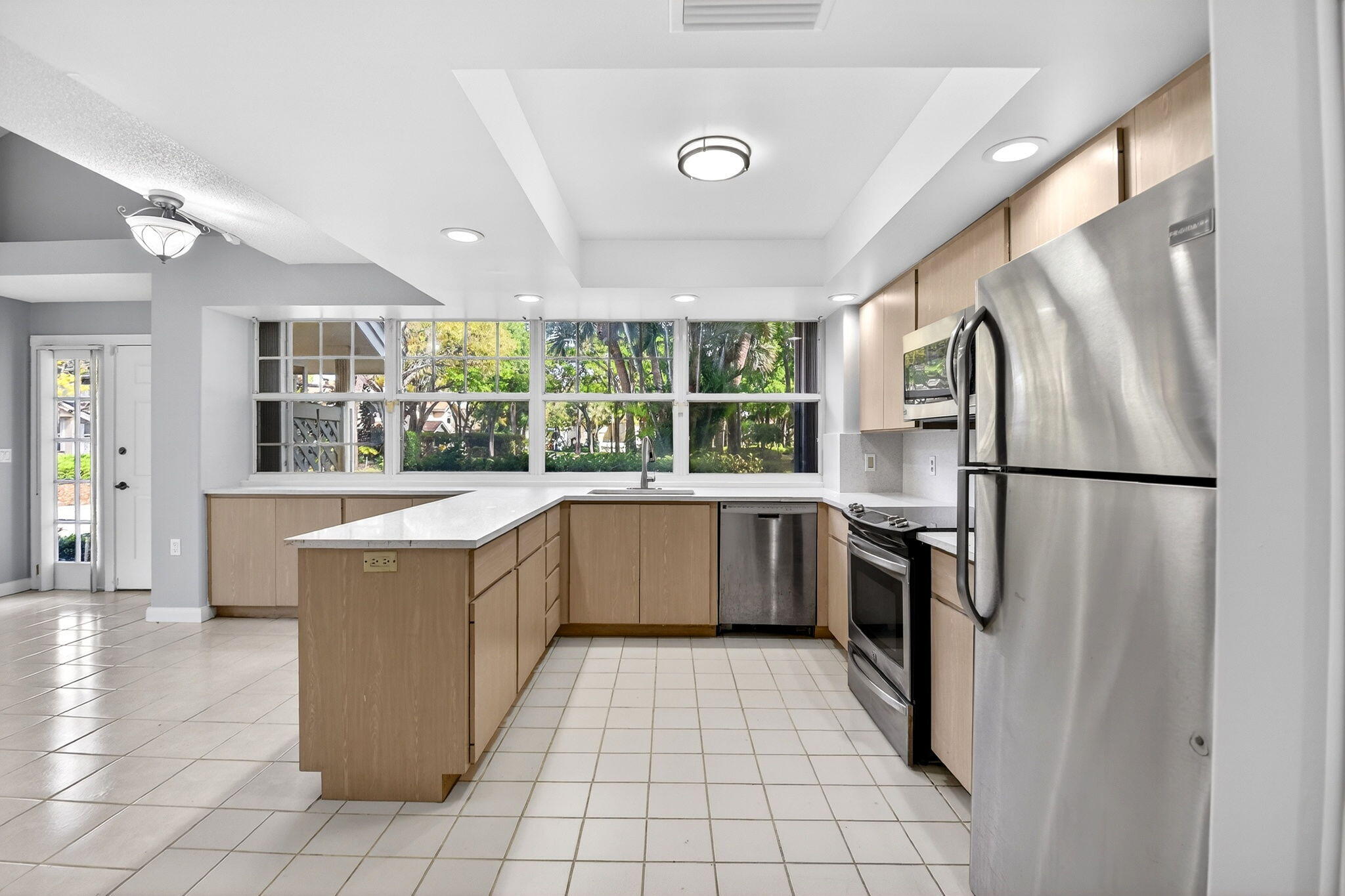 8111 Northboro #11b, Lake Clarke Shores FL 33406