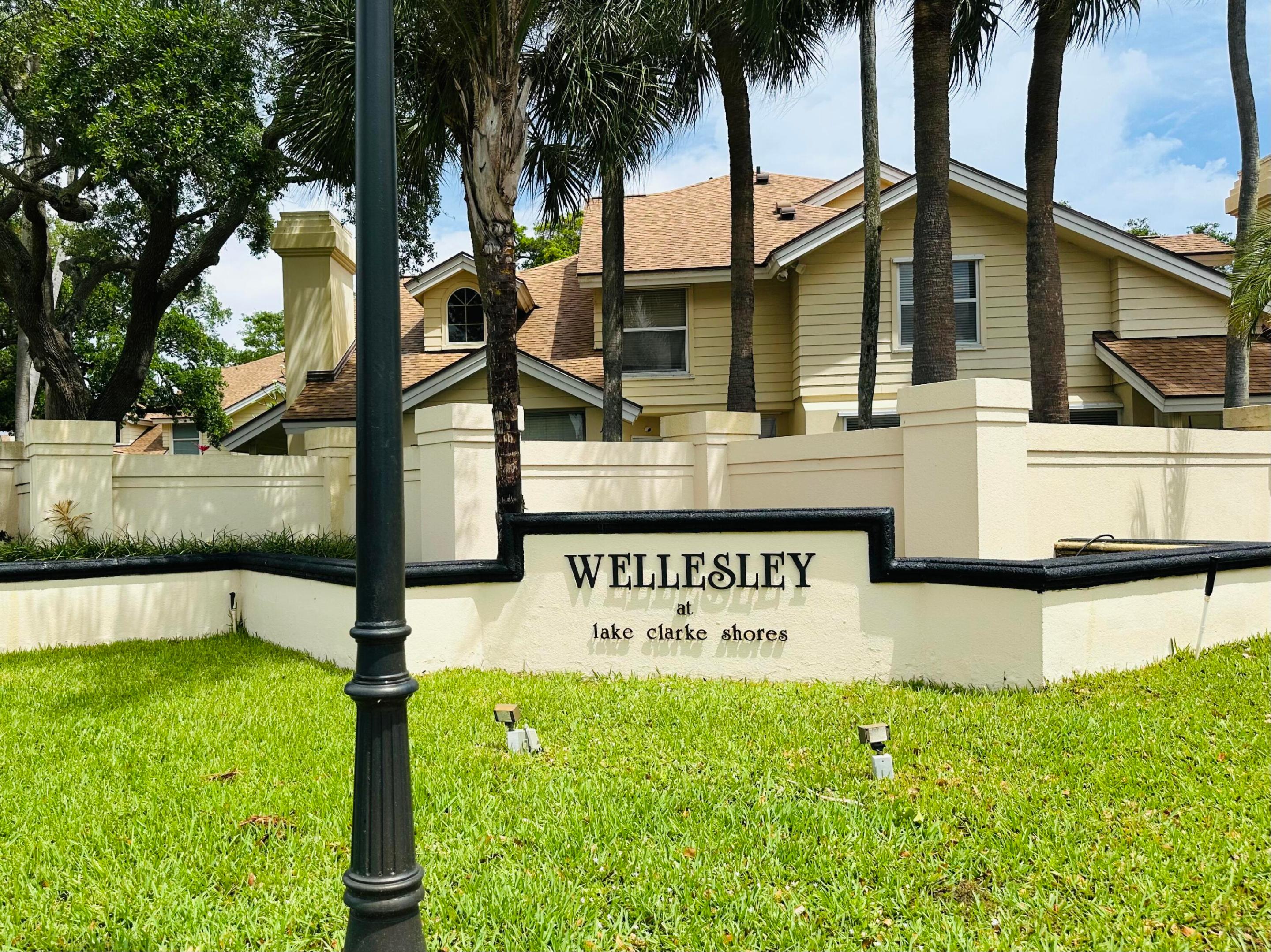 8111 Northboro #11b, Lake Clarke Shores FL 33406