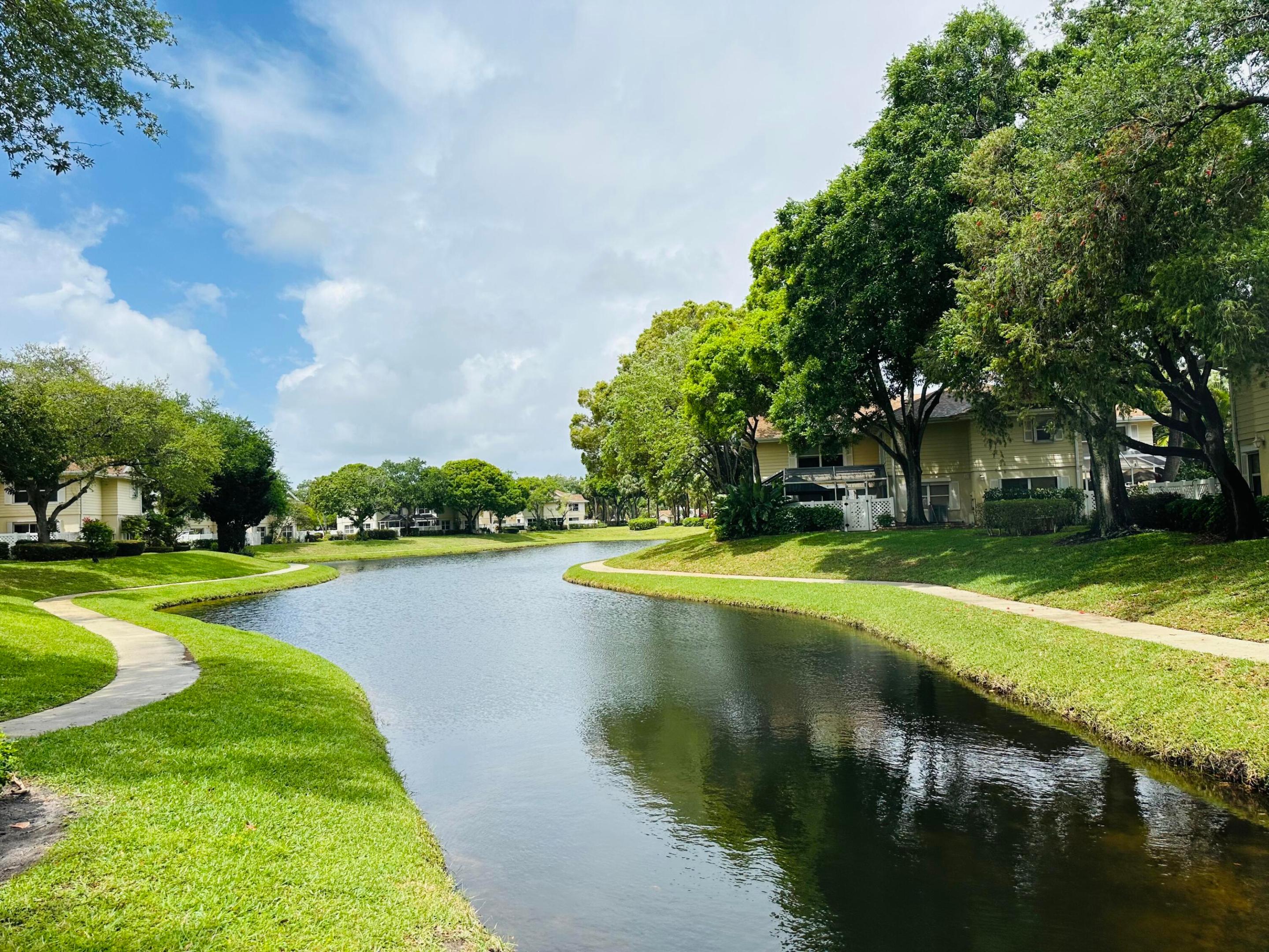 8111 Northboro #11b, Lake Clarke Shores FL 33406