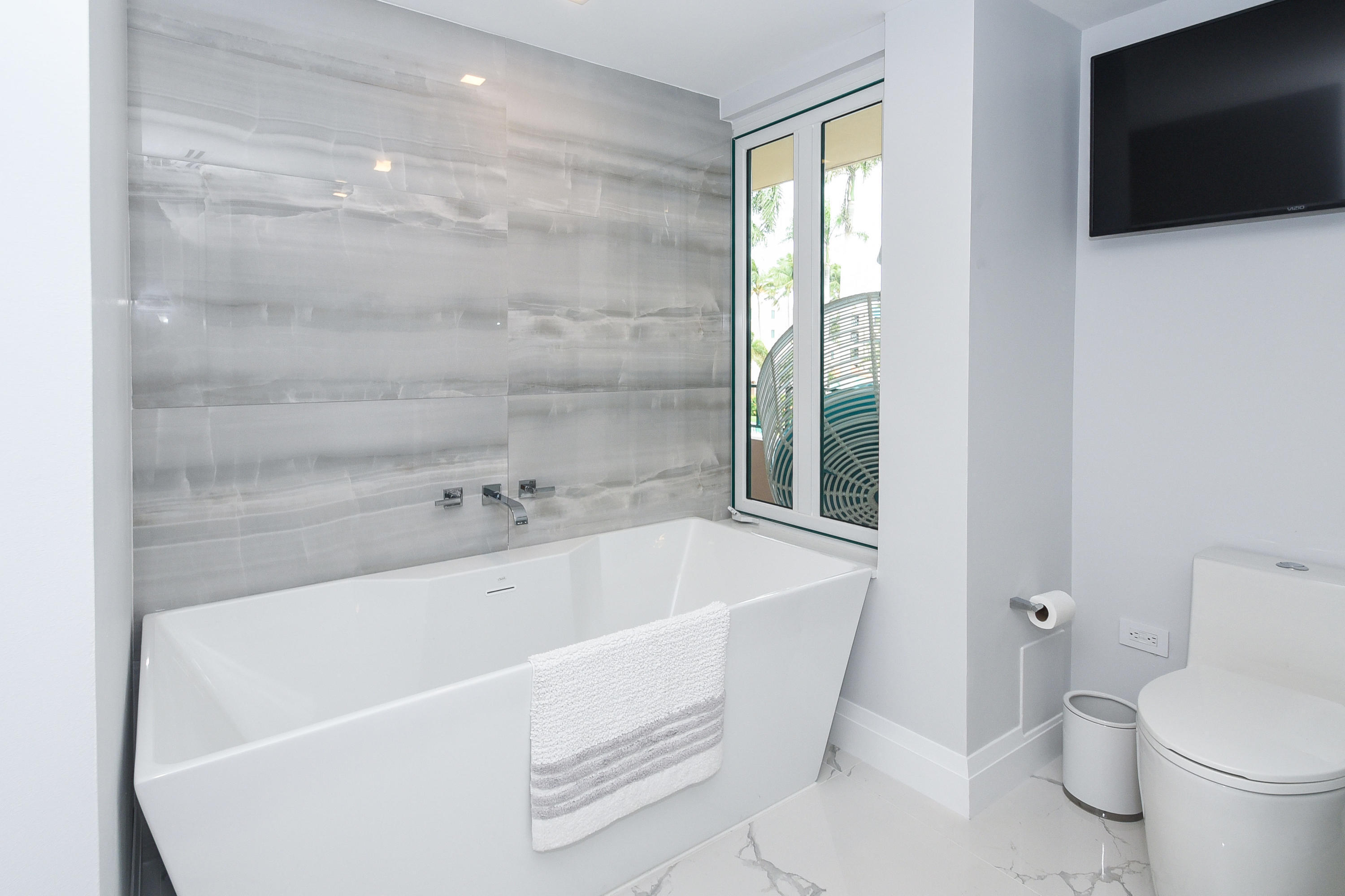 120 SE 5th, Boca Raton FL 33432