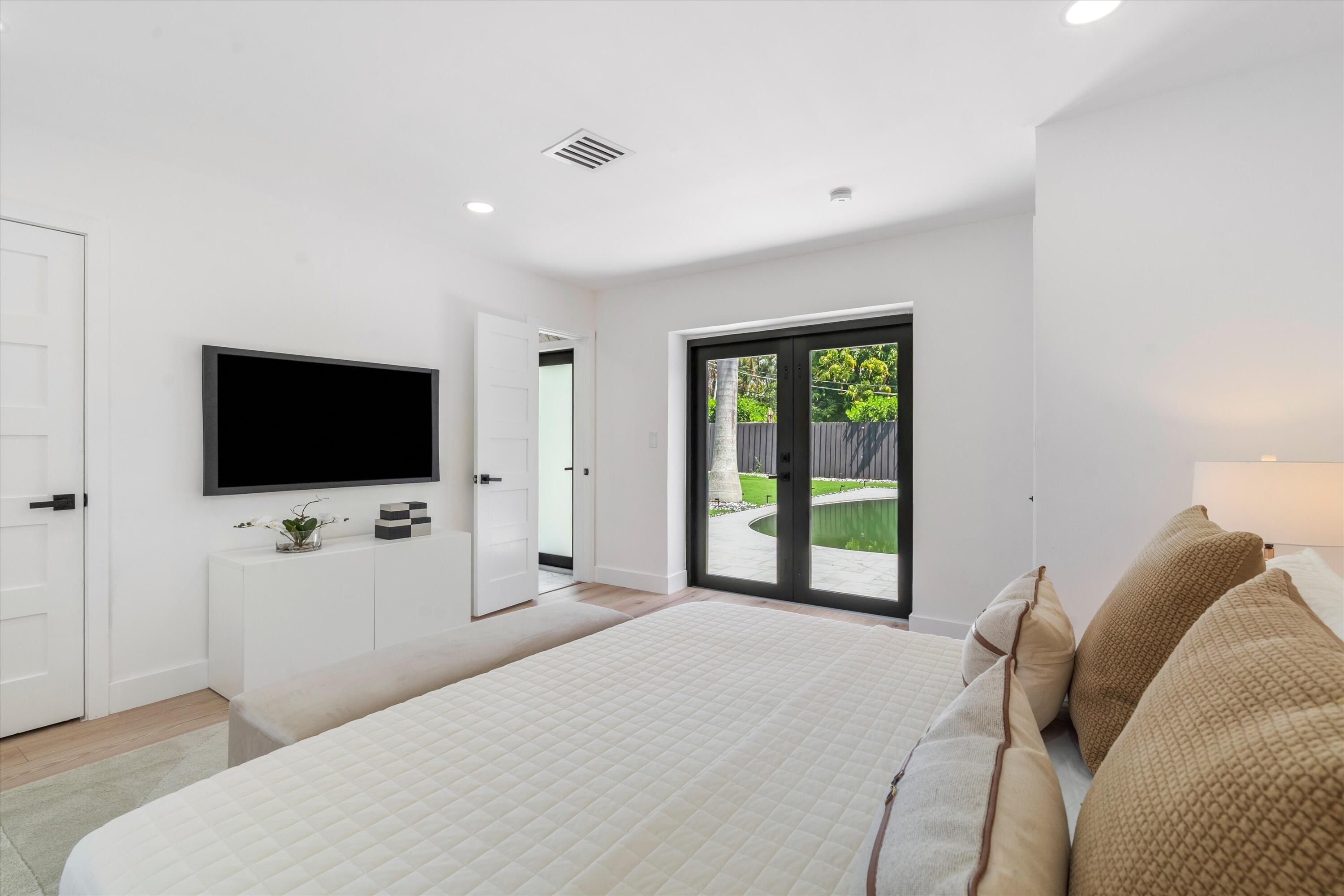 4721 Bayview, Fort Lauderdale FL 33308