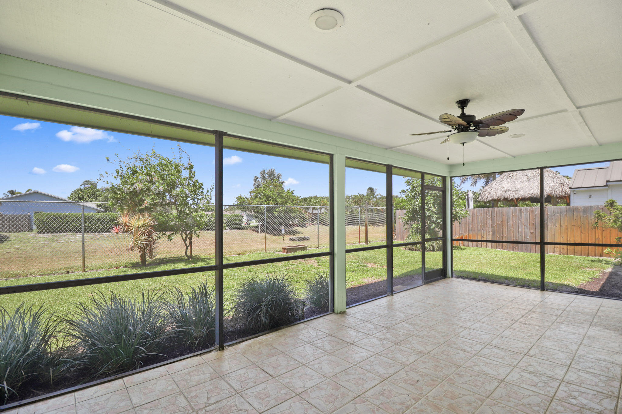65 W Pinehill Trl, Tequesta FL 33469