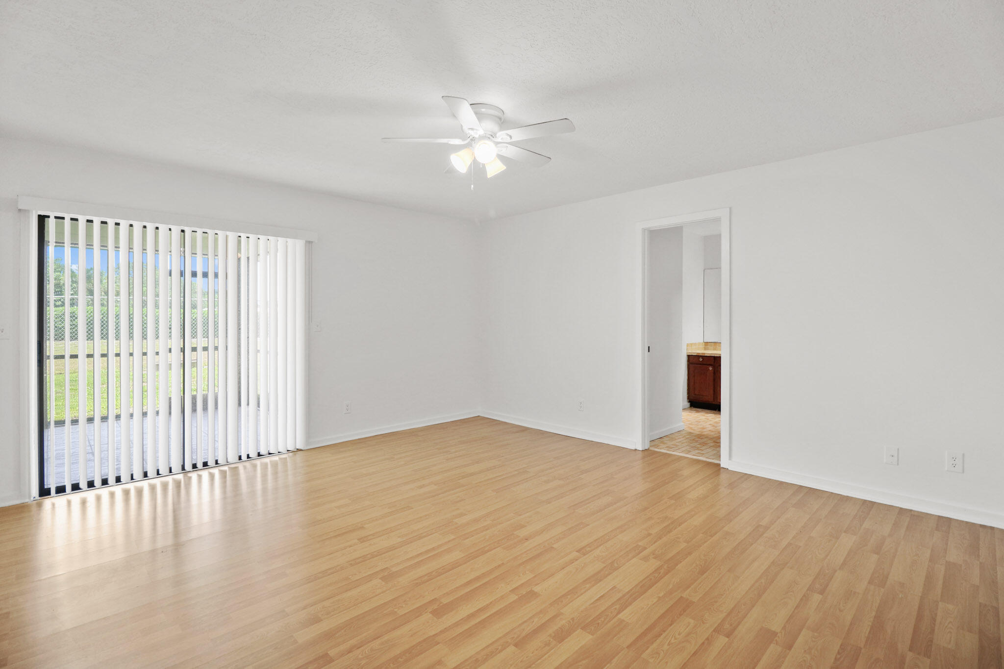 65 W Pinehill Trl, Tequesta FL 33469