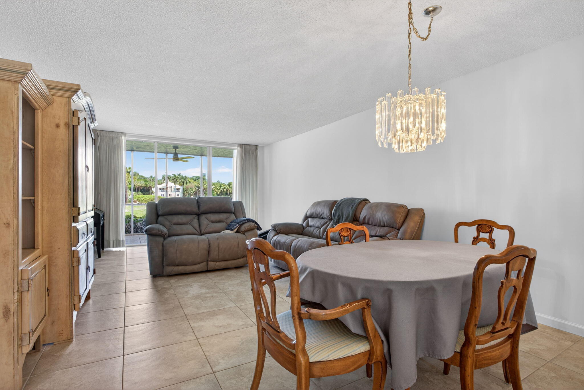 3150 NE 48th #104, Lighthouse Point FL 33064