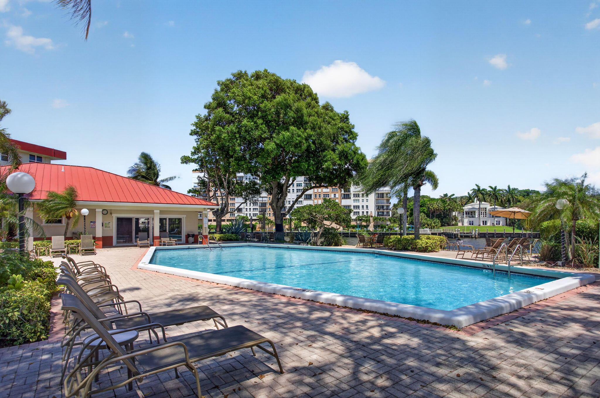 3150 NE 48th #104, Lighthouse Point FL 33064