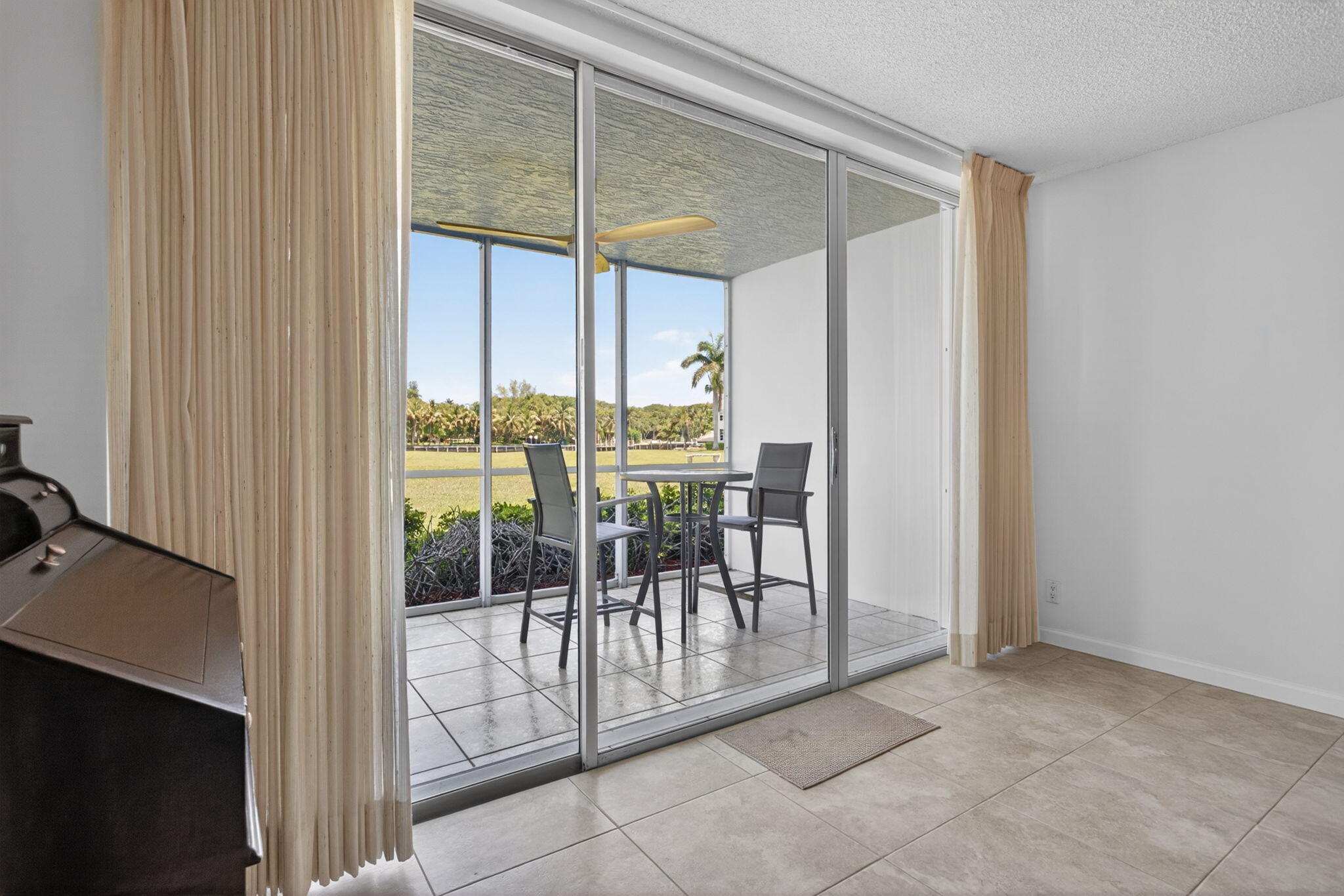 3150 NE 48th #104, Lighthouse Point FL 33064