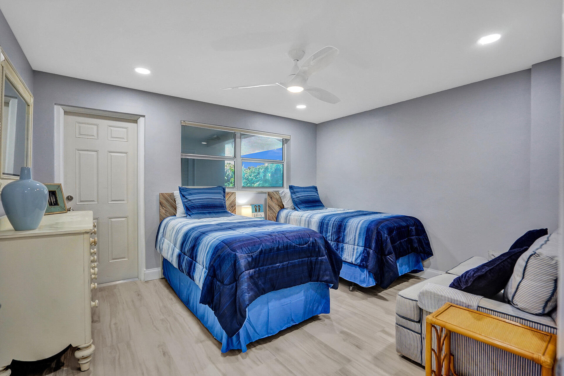 1169 Hillsboro #203, Hillsboro Beach FL 33062