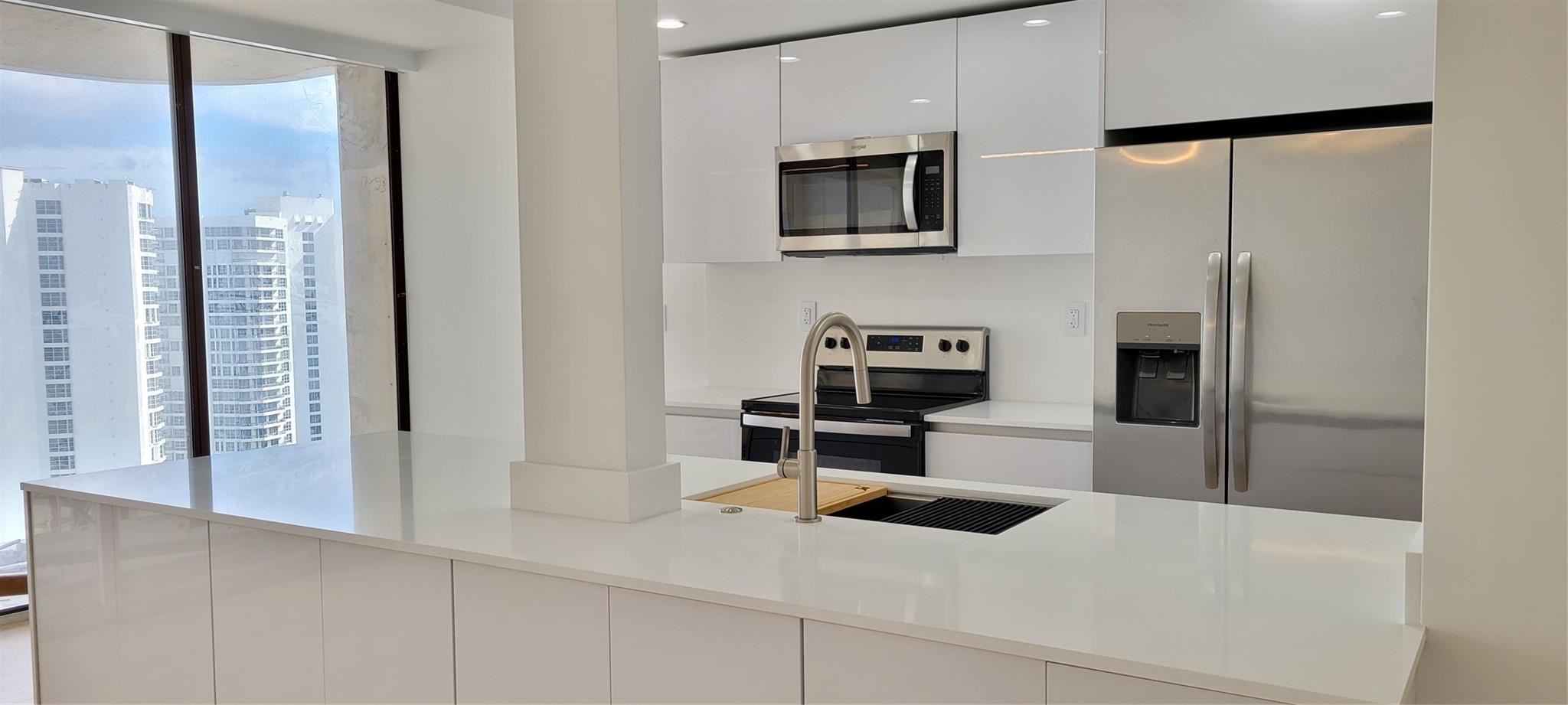 19355 Turnberry #23f, Aventura FL 33180