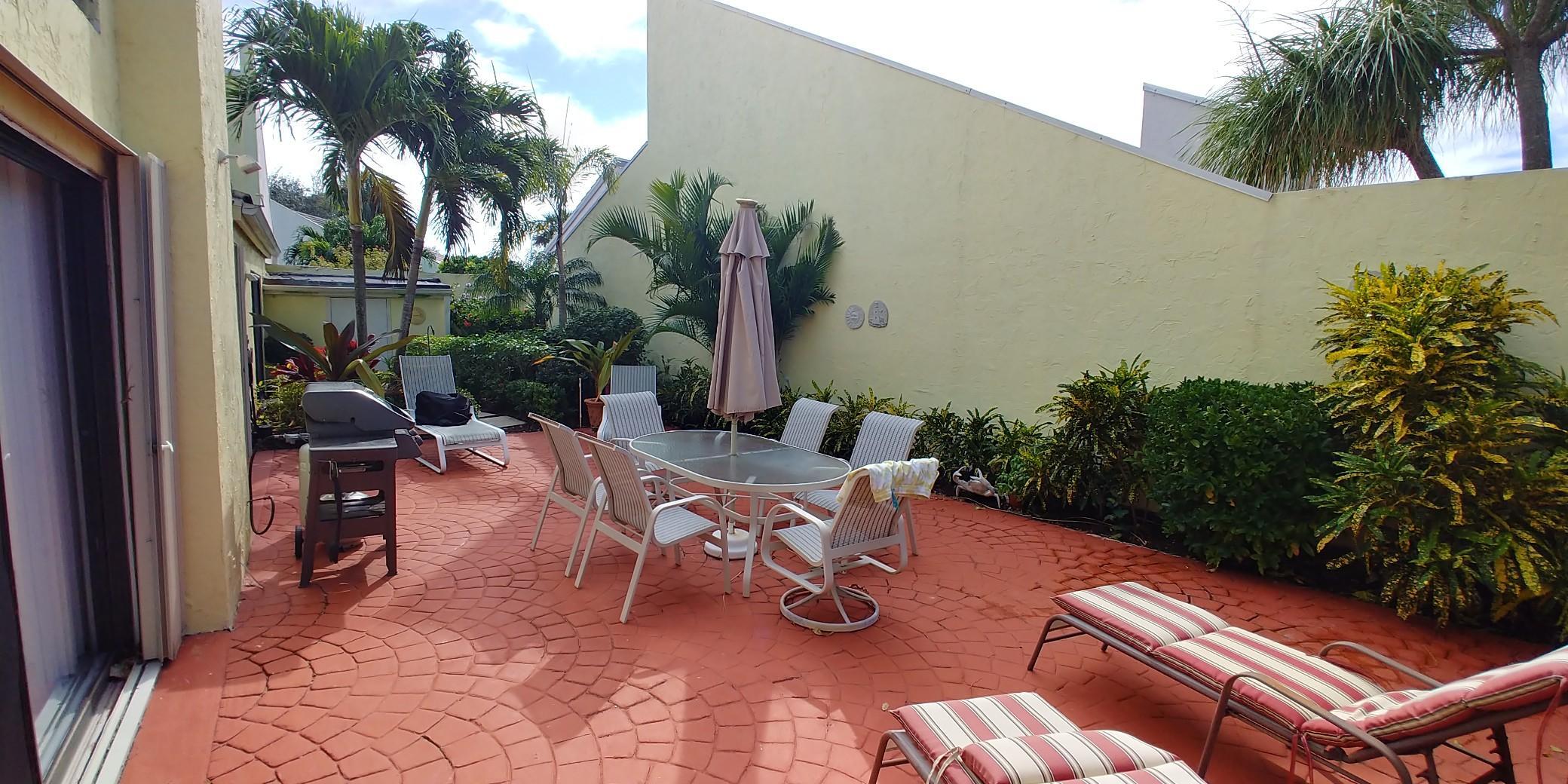17042 Traverse, Jupiter FL 33477
