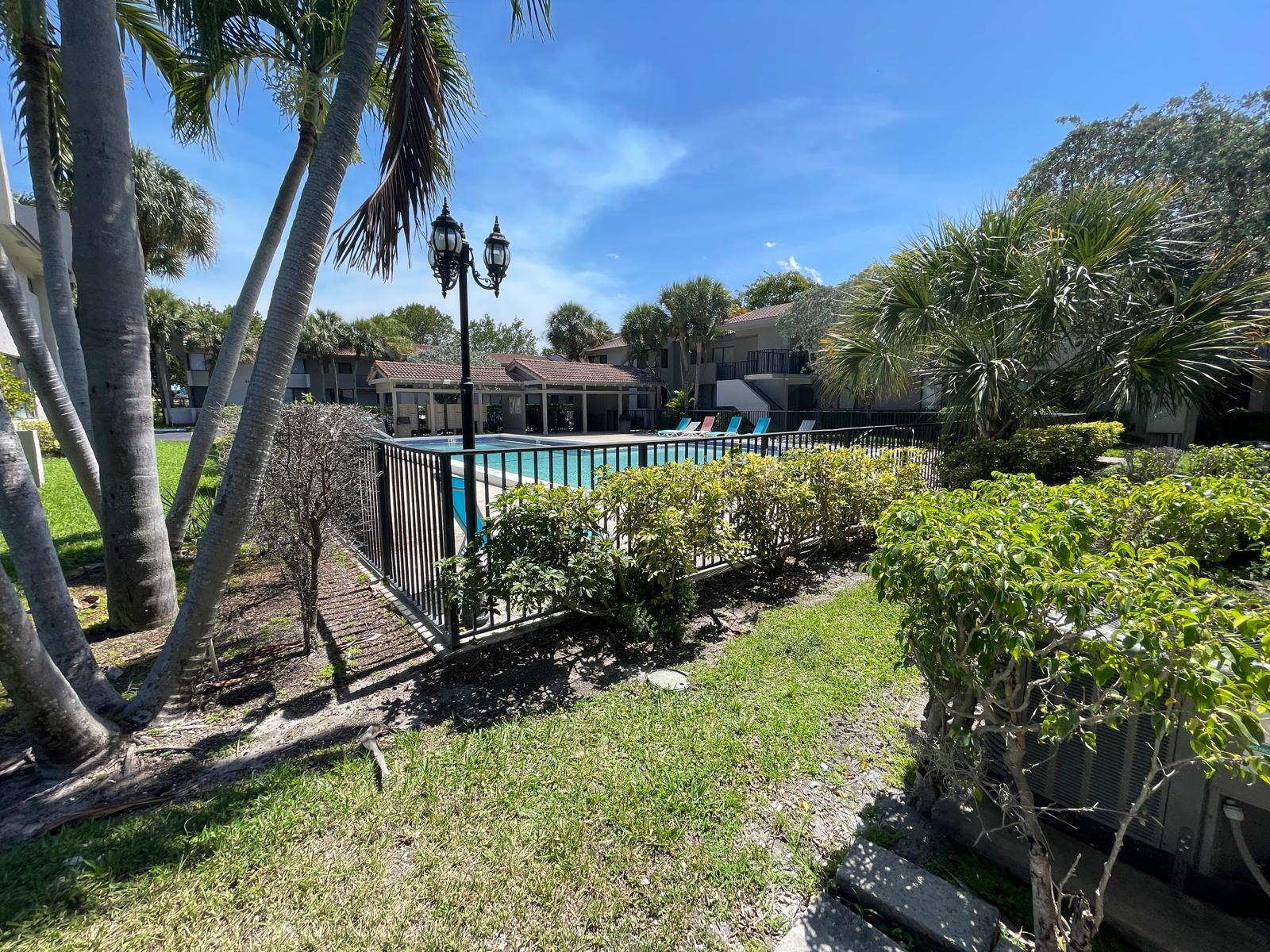 9509 SW 1st, Coral Springs FL 33071