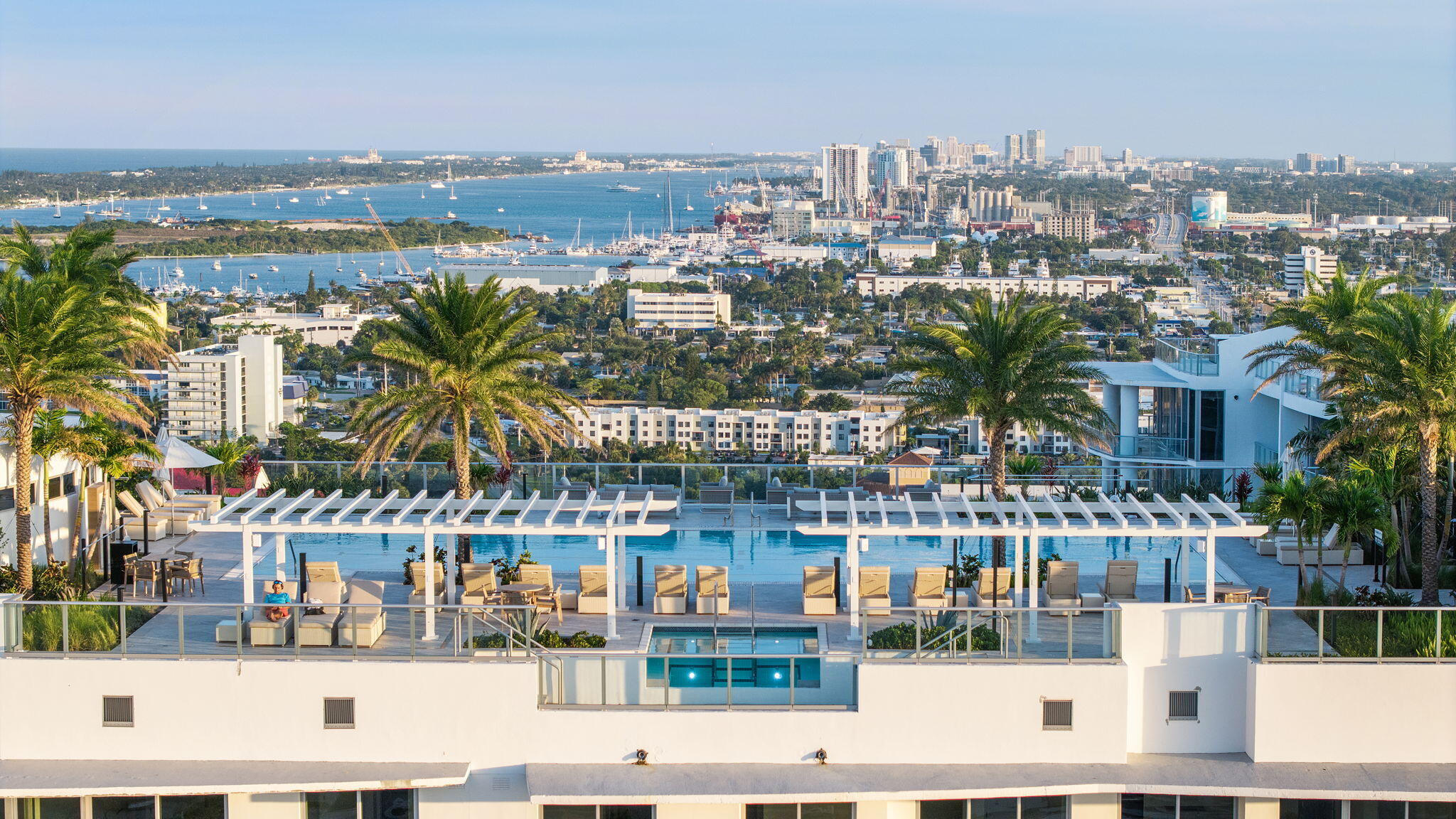 220 Lake Shore #Penthouse 2321, Lake Park FL 33403