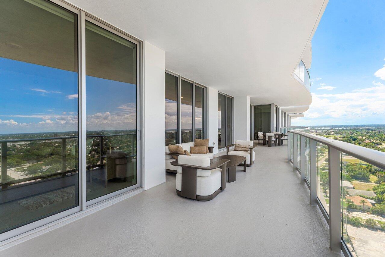 220 Lake Shore #2109, Lake Park FL 33403