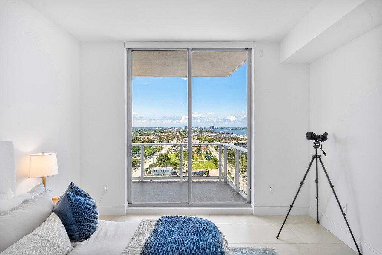 220 Lake Shore #2109, Lake Park FL 33403