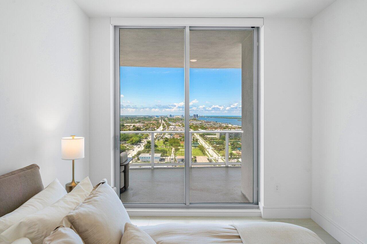 220 Lake Shore #2109, Lake Park FL 33403