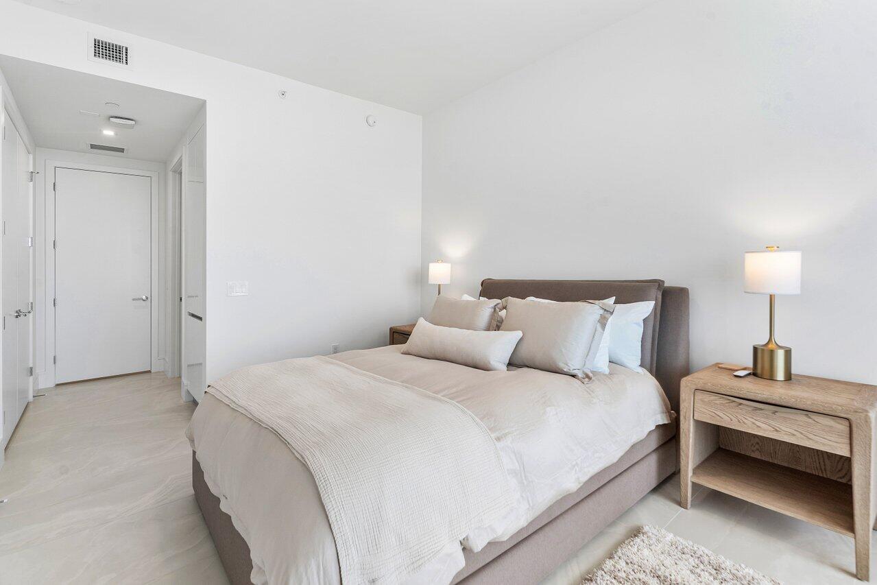 220 Lake Shore #2109, Lake Park FL 33403