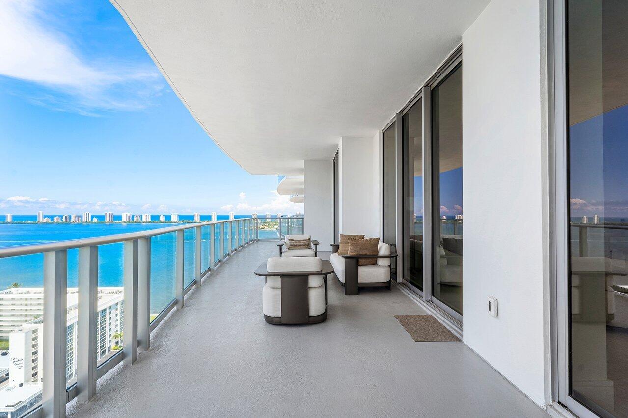 220 Lake Shore #2109, Lake Park FL 33403