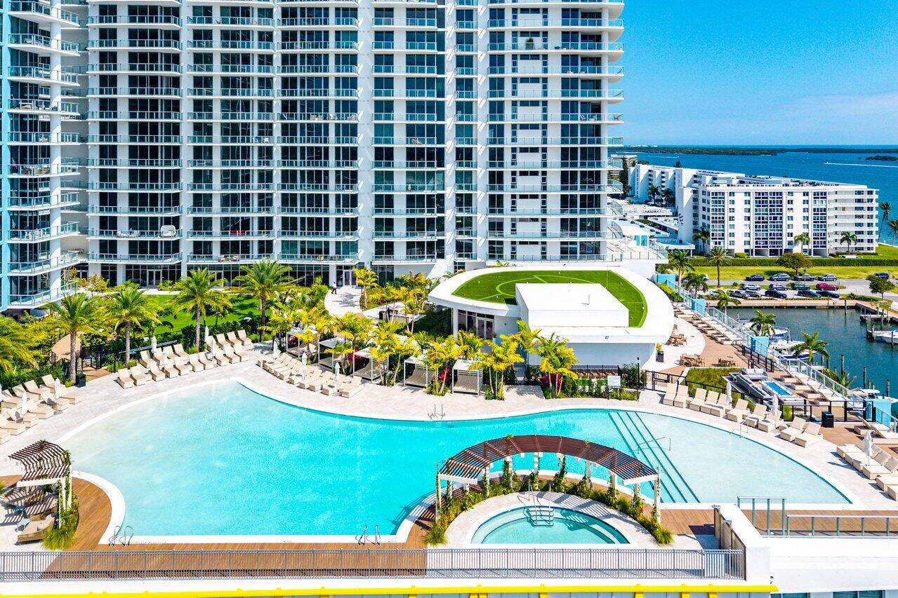 220 Lake Shore #2109, Lake Park FL 33403