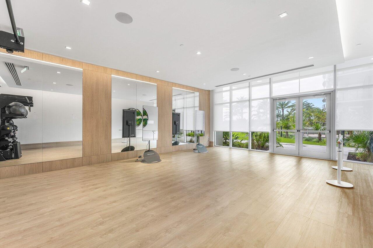 220 Lake Shore #2109, Lake Park FL 33403