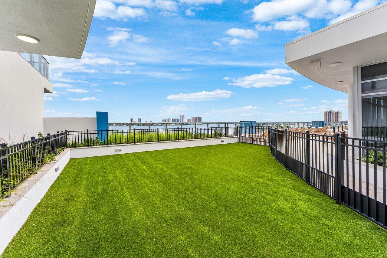 220 Lake Shore #2109, Lake Park FL 33403