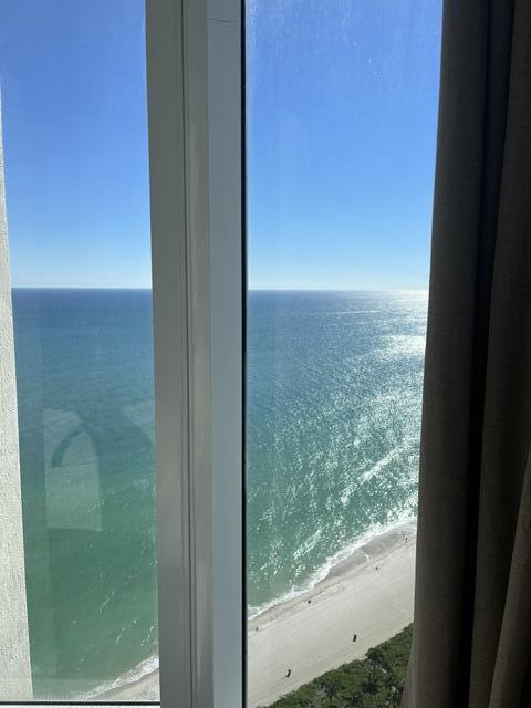 16699 Collins #3709, Sunny Isles Beach FL 33160
