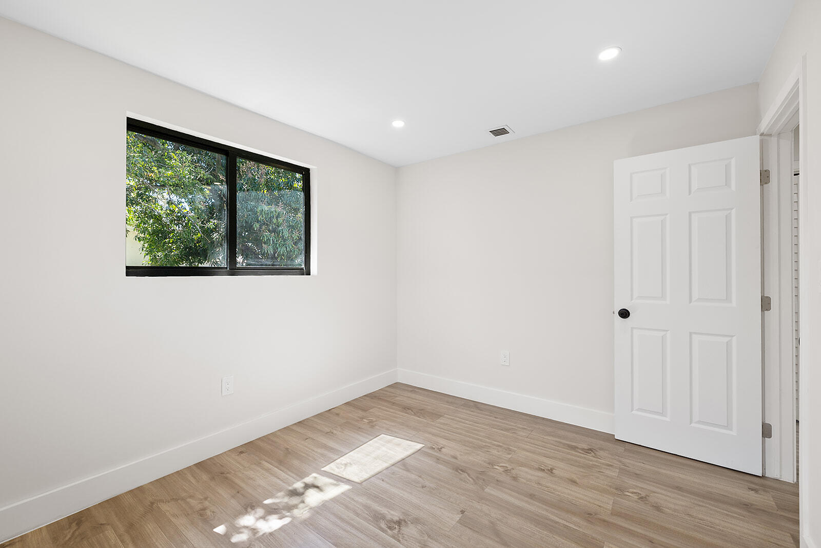 1522 NW 41st, Miami FL 33142