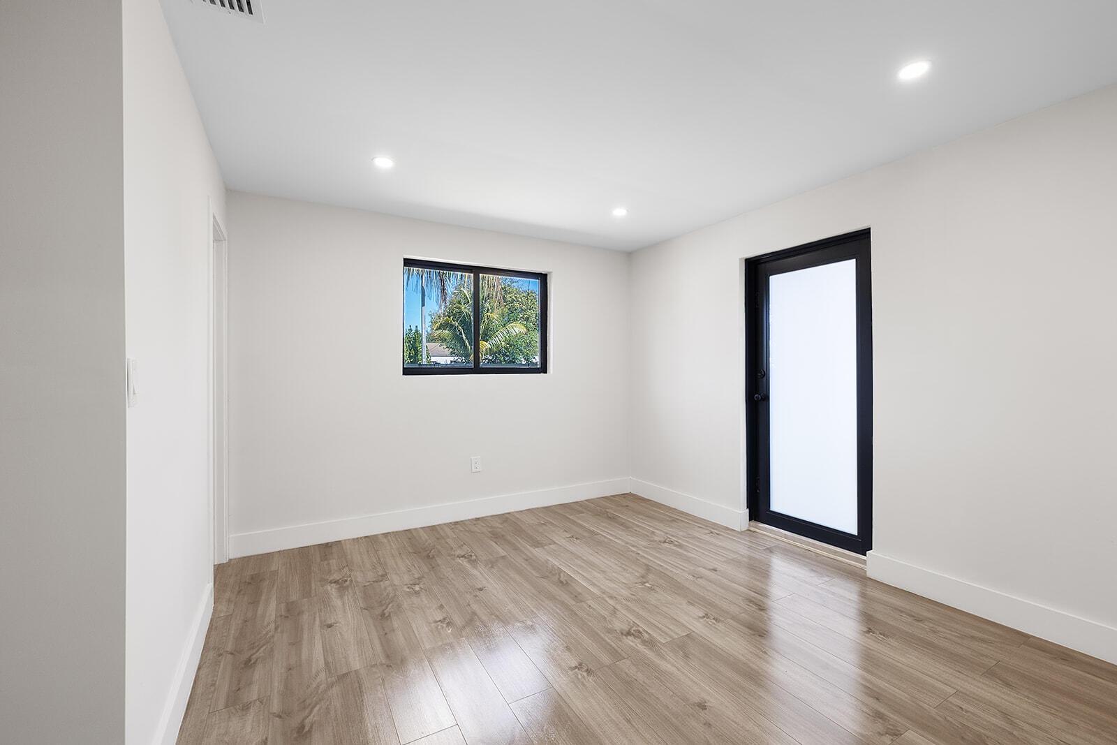 1522 NW 41st, Miami FL 33142