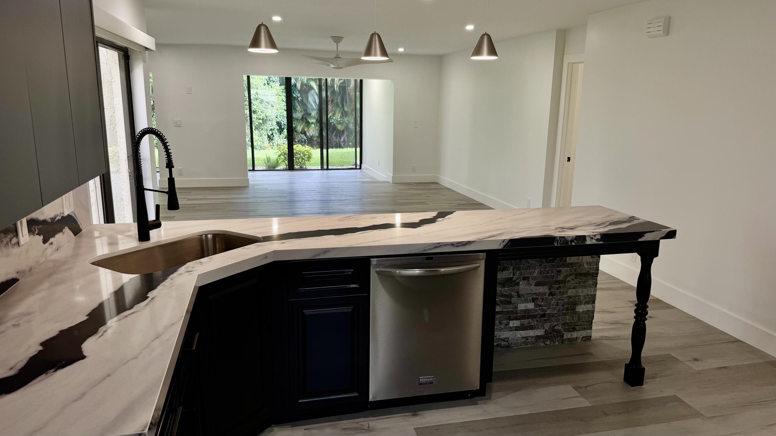 21695 Tall Palm #4a, Boca Raton FL 33433