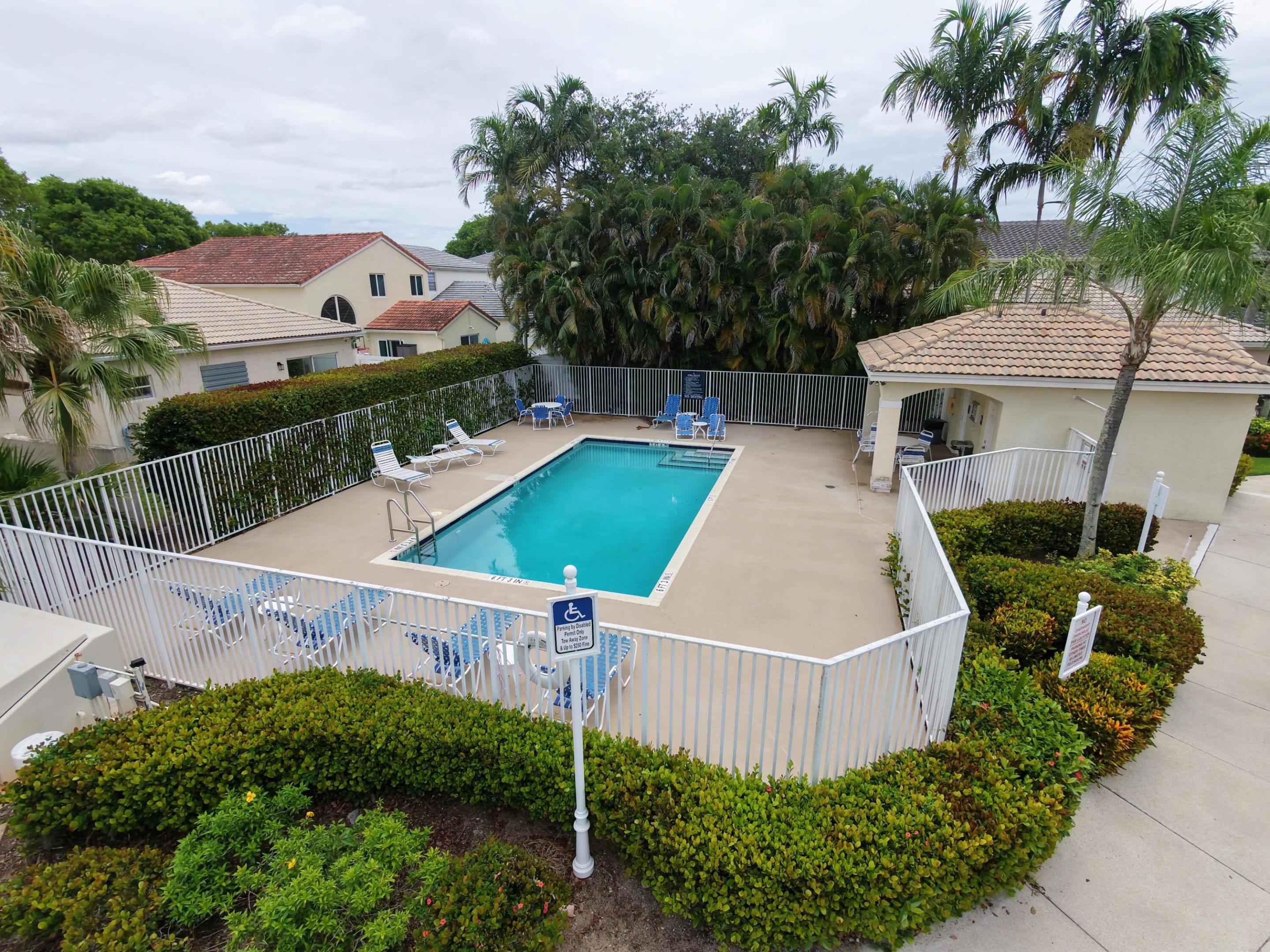 4907 Pelican, Coconut Creek FL 33073