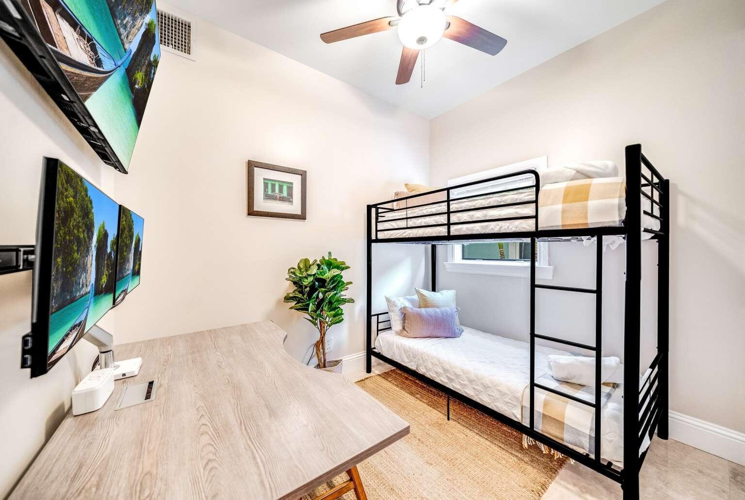 512 NE 12th, Fort Lauderdale FL 33301