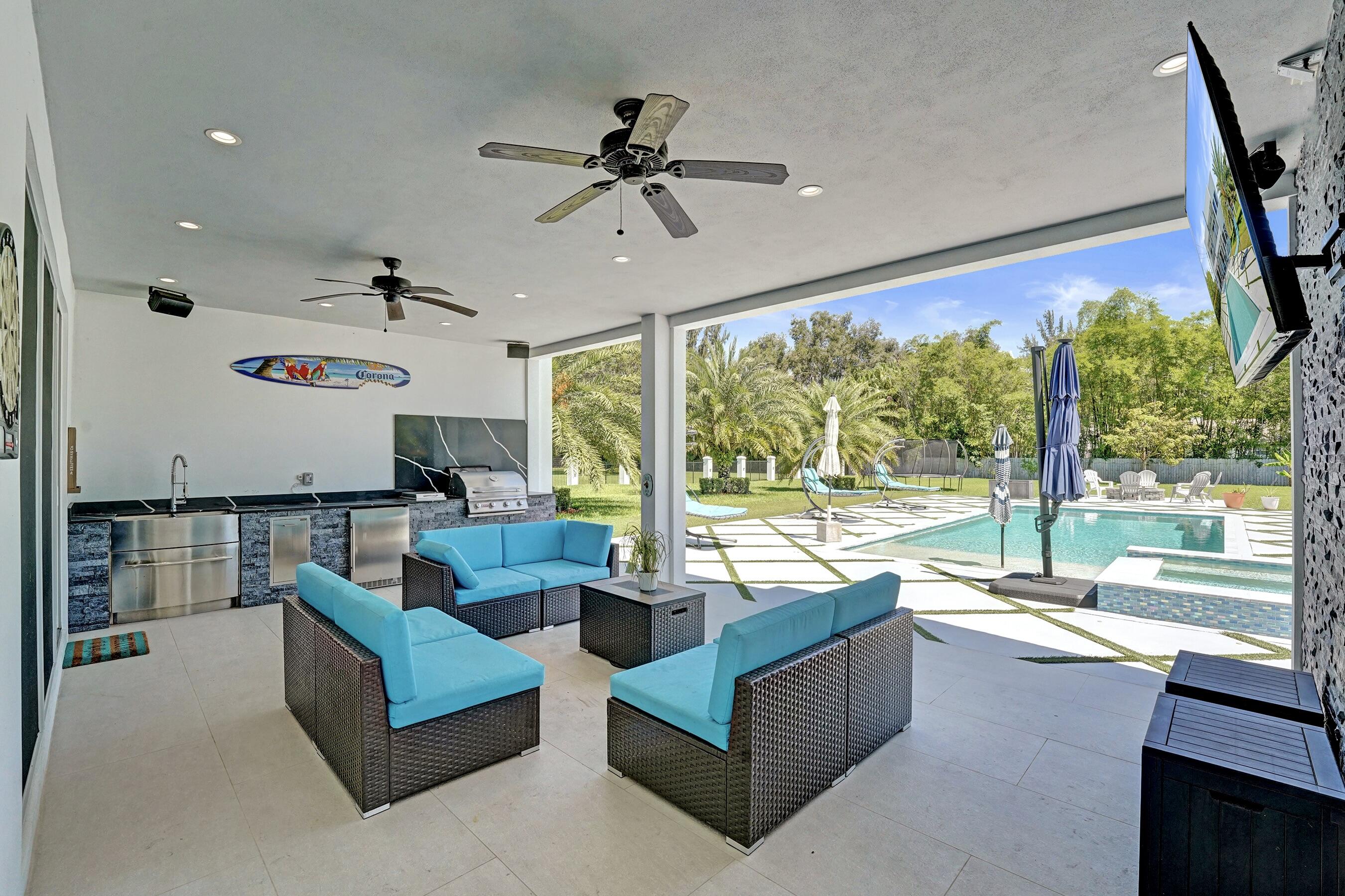 11201 SW 3rd, Plantation FL 33325