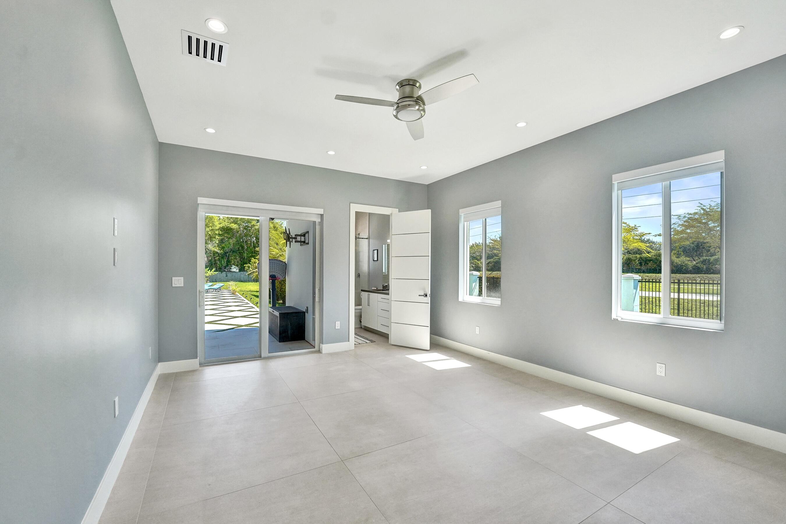 11201 SW 3rd, Plantation FL 33325