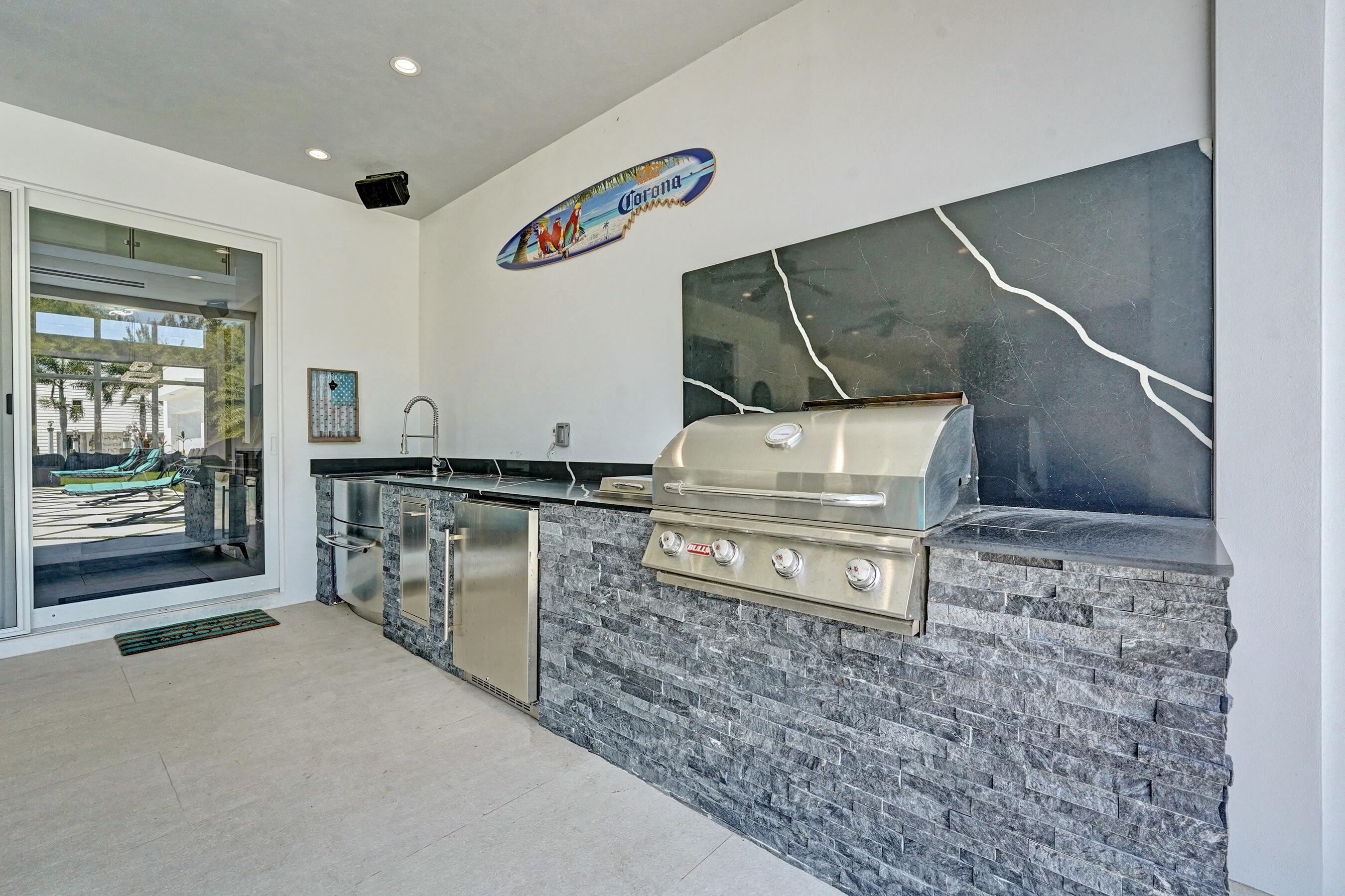 11201 SW 3rd, Plantation FL 33325