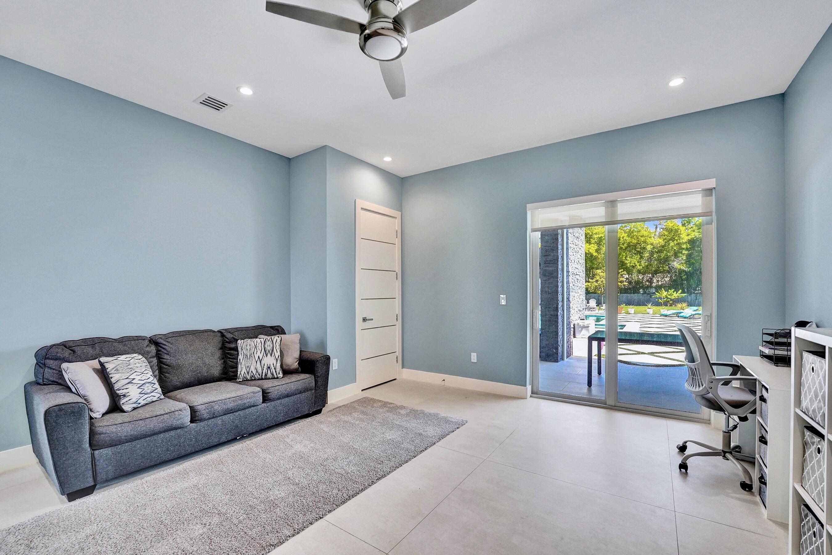 11201 SW 3rd, Plantation FL 33325