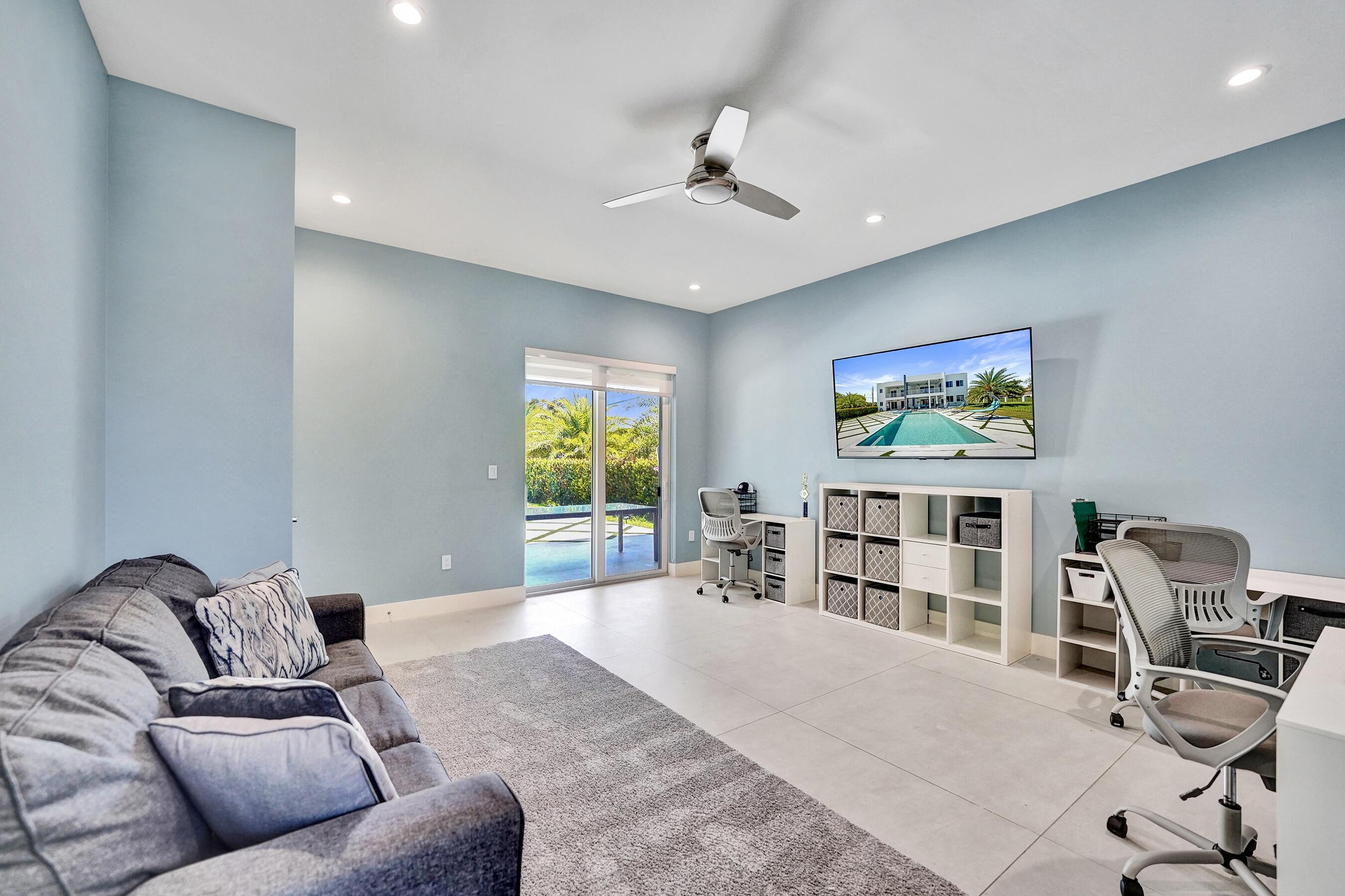 11201 SW 3rd, Plantation FL 33325