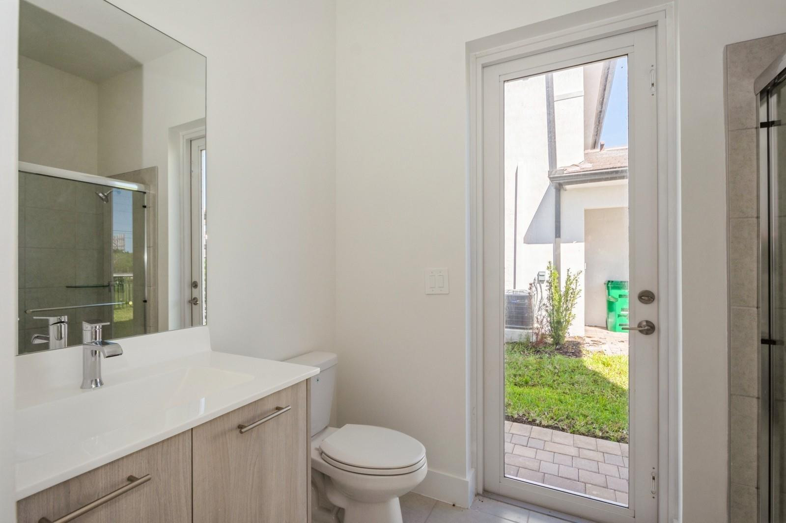12290 SW 44th, Davie FL 33330