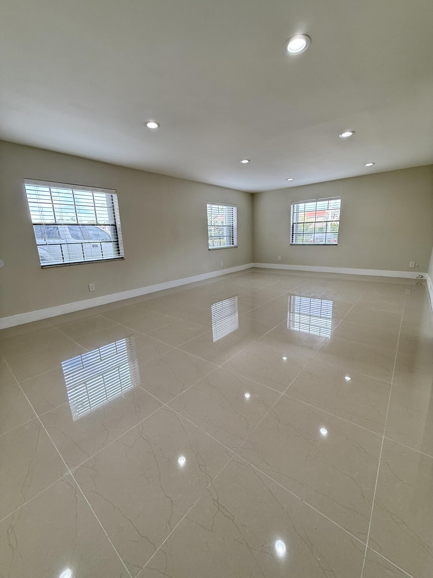 3307 NW 108th #1, Coral Springs FL 33065