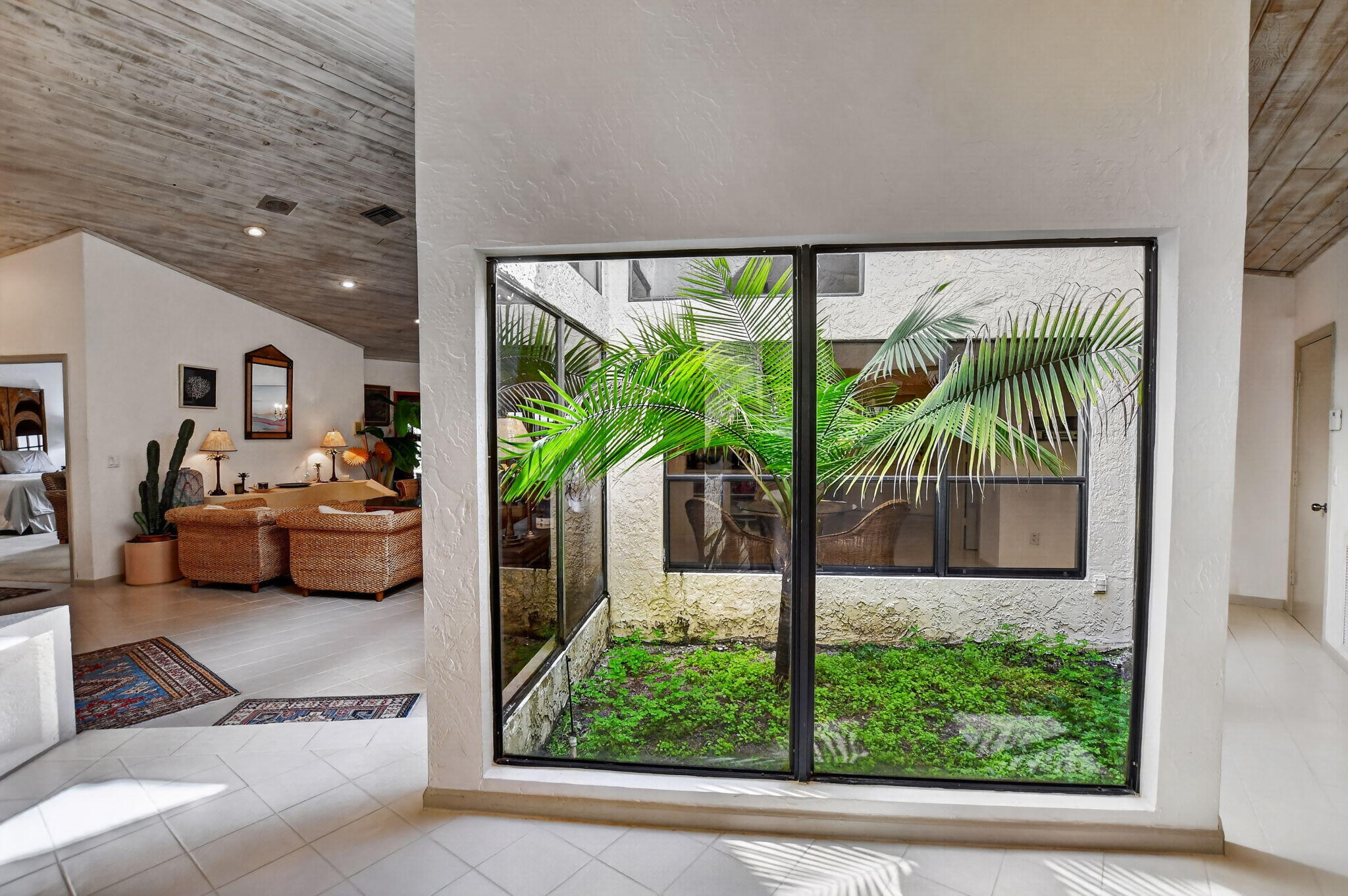 22519 W Esplanada Cir, Boca Raton FL 33433